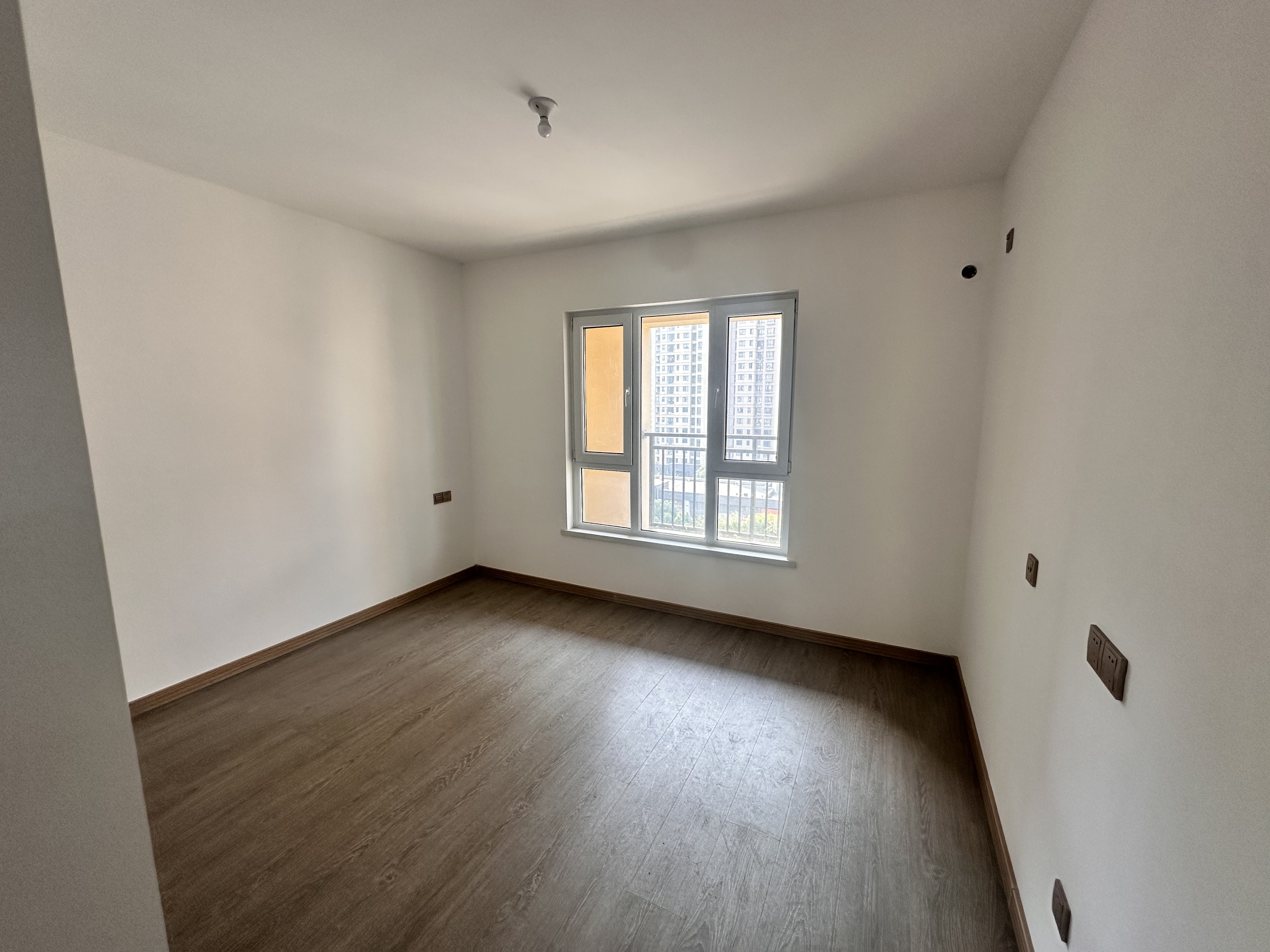 世茂九龙庭 3室2厅2卫 129.19m&sup2;