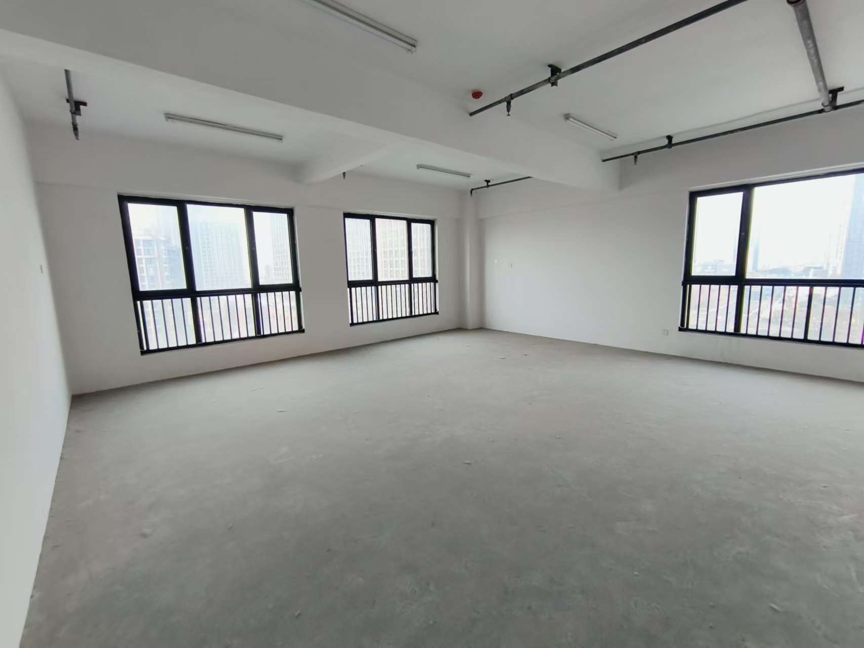 苏建学府雅居 1室1厅2卫 146.27m²