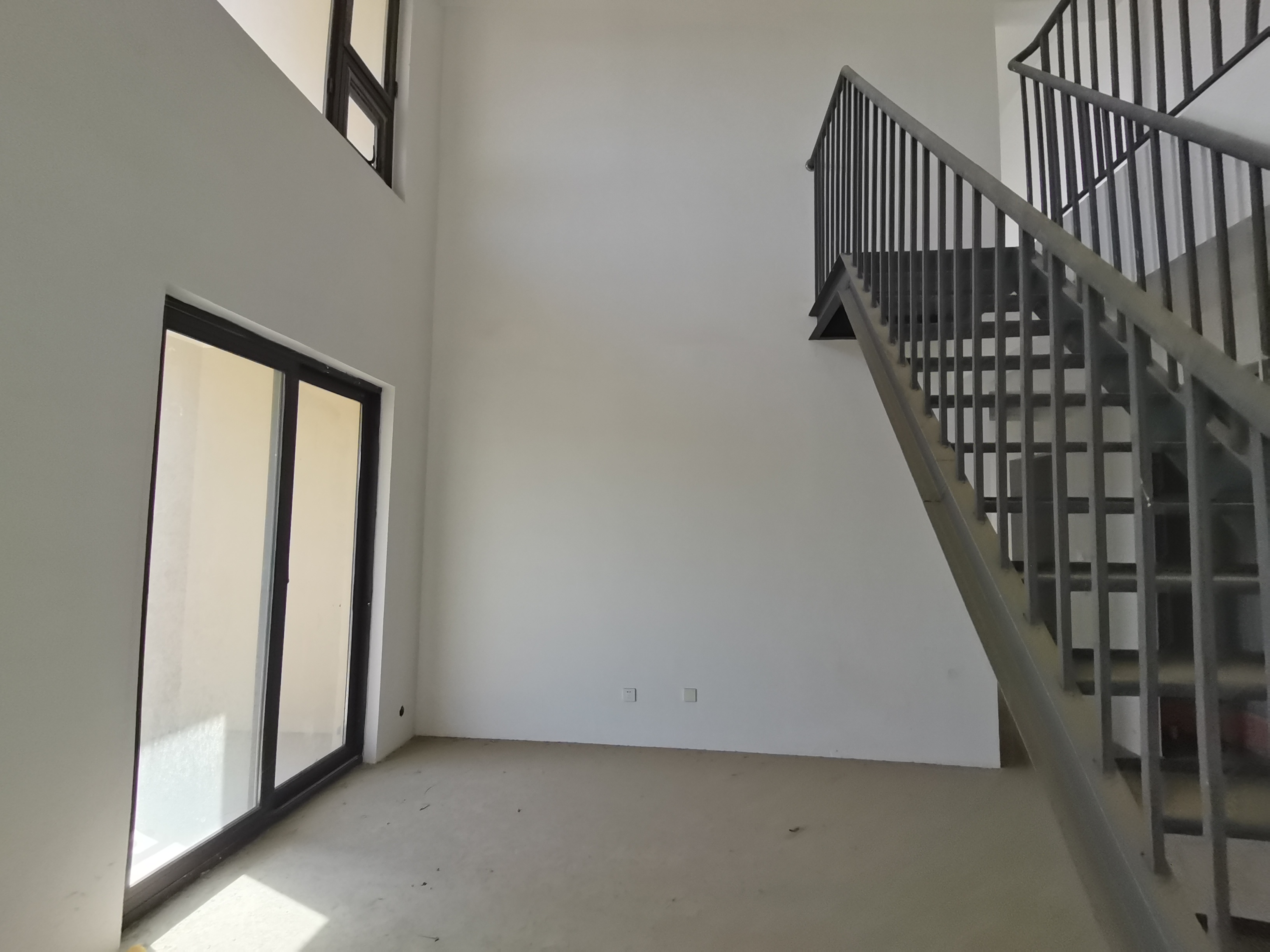 中南君悦府 5室2厅3卫 205m²