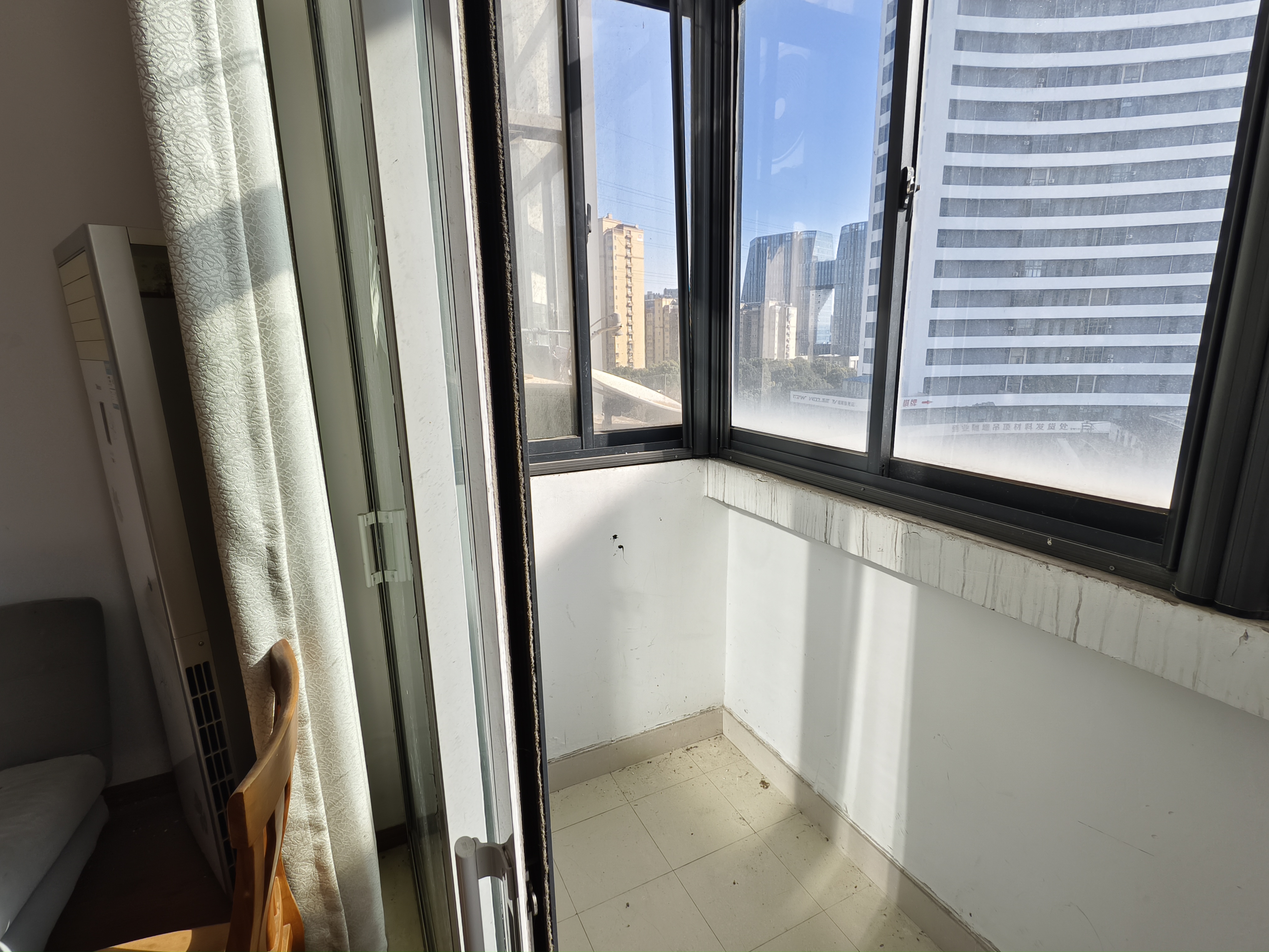 金海岸国际广场 1室1厅1卫 80m²