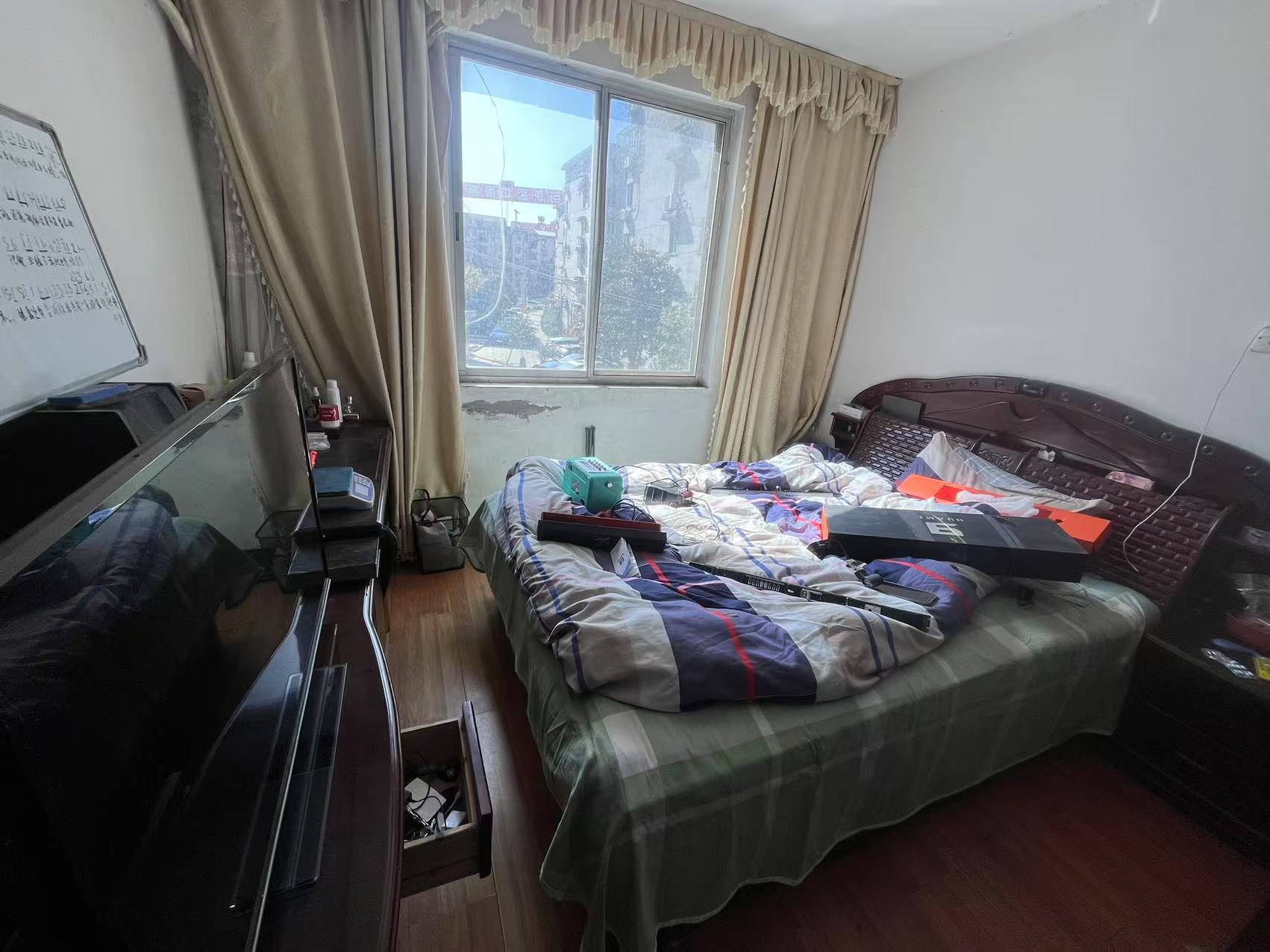 虹桥东村 2室1厅1卫 65.66m&sup2;