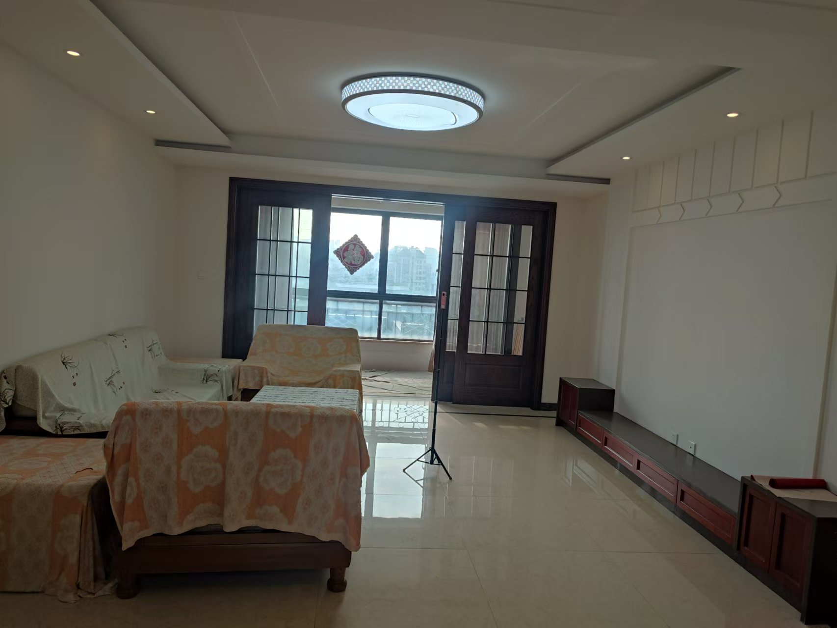 万濠华府 3室2厅2卫 165m²