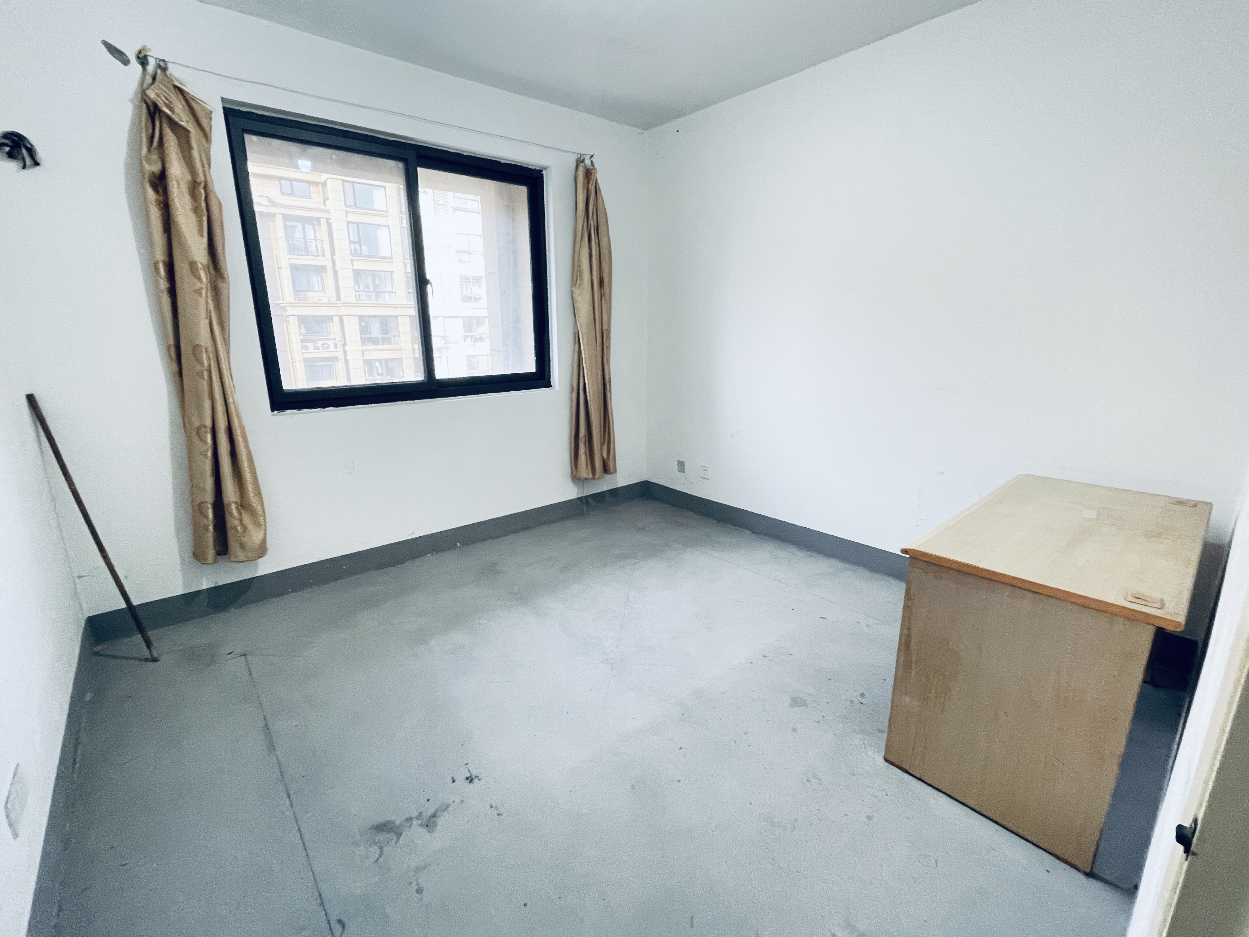 园林佳苑 3室2厅2卫 115m&sup2;