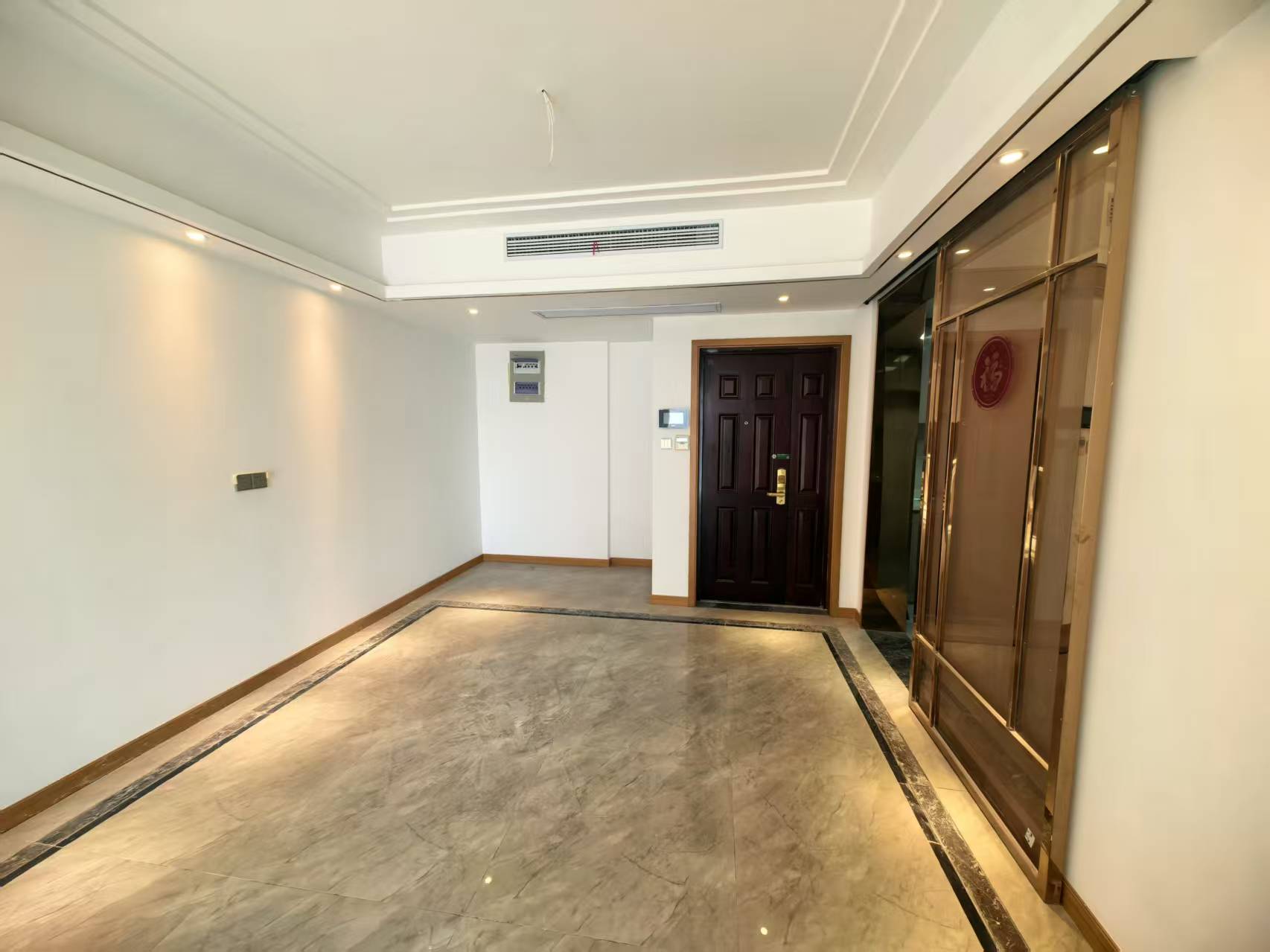 中南世纪花城三期 3室2厅1卫 101.33m²