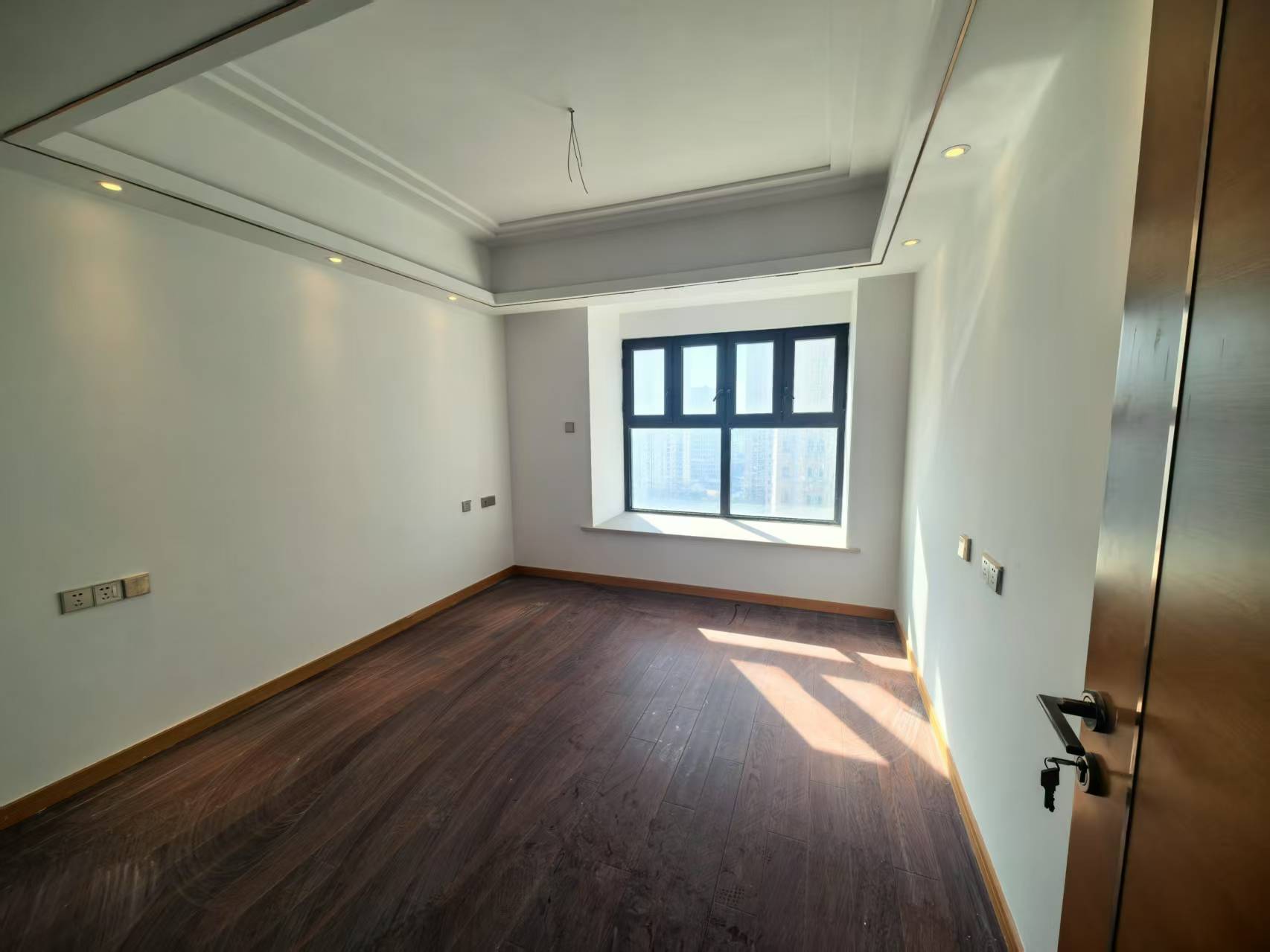 中南世纪花城三期 3室2厅1卫 101.33m&sup2;