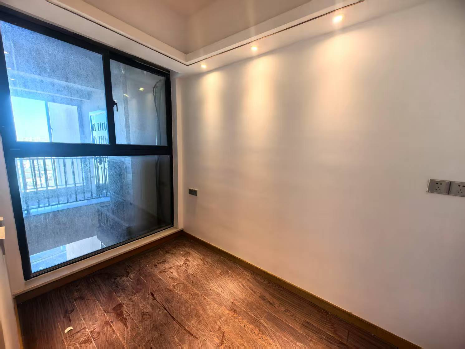 中南世纪花城三期 3室2厅1卫 101.33m&sup2;