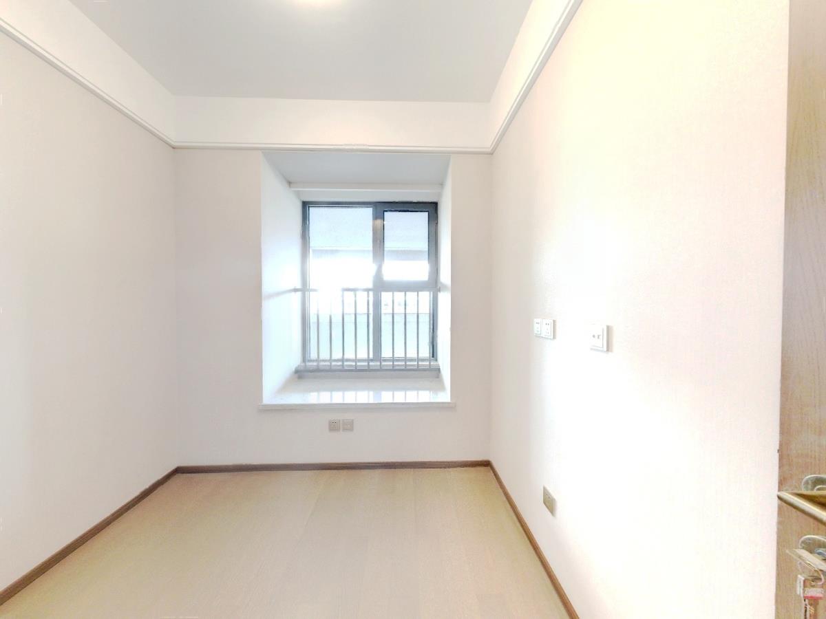 长泰滨河国际 3室2厅2卫 105.38m&sup2;