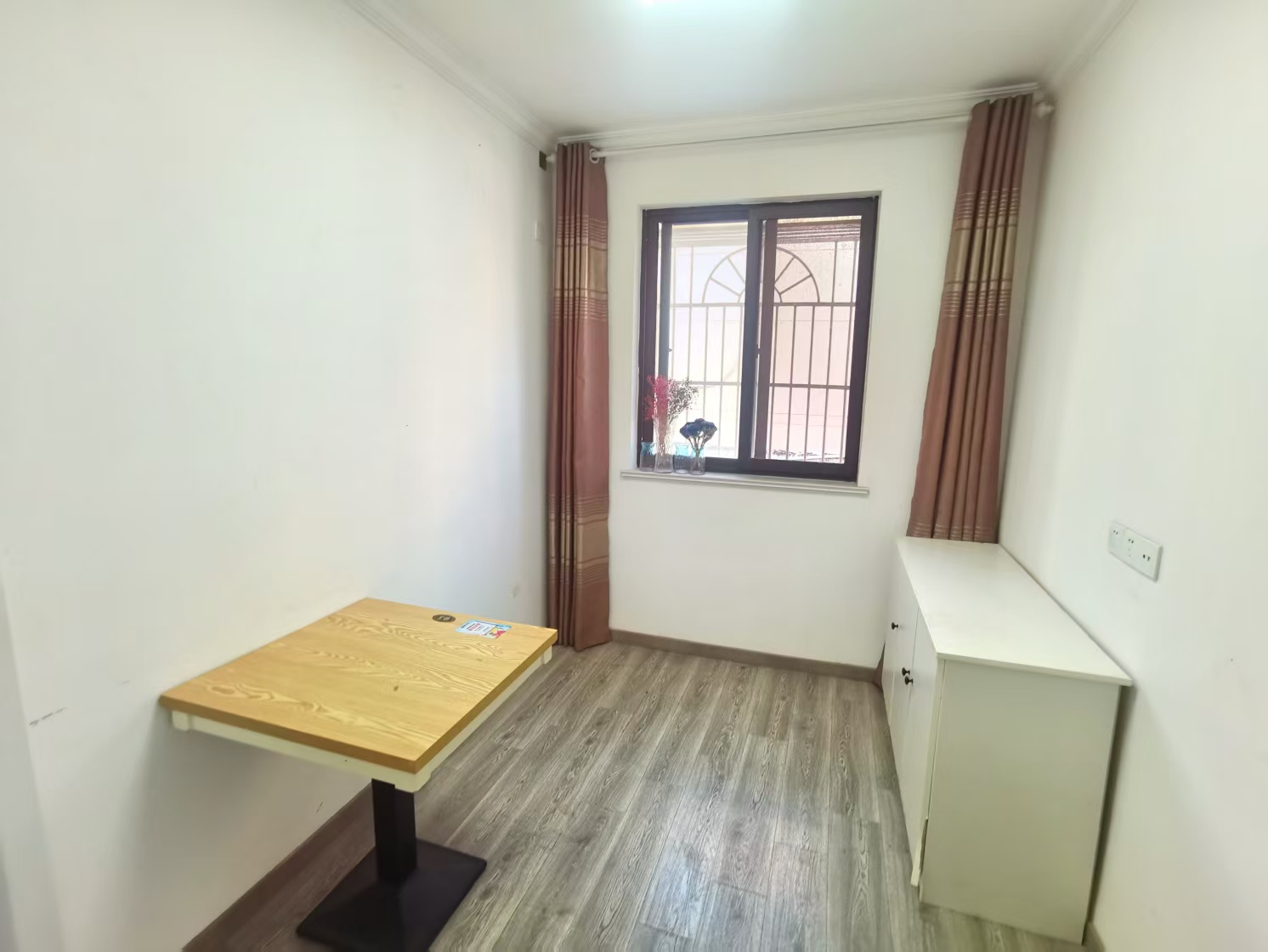 新建路新村(新建花苑) 2室1厅1卫 61m²
