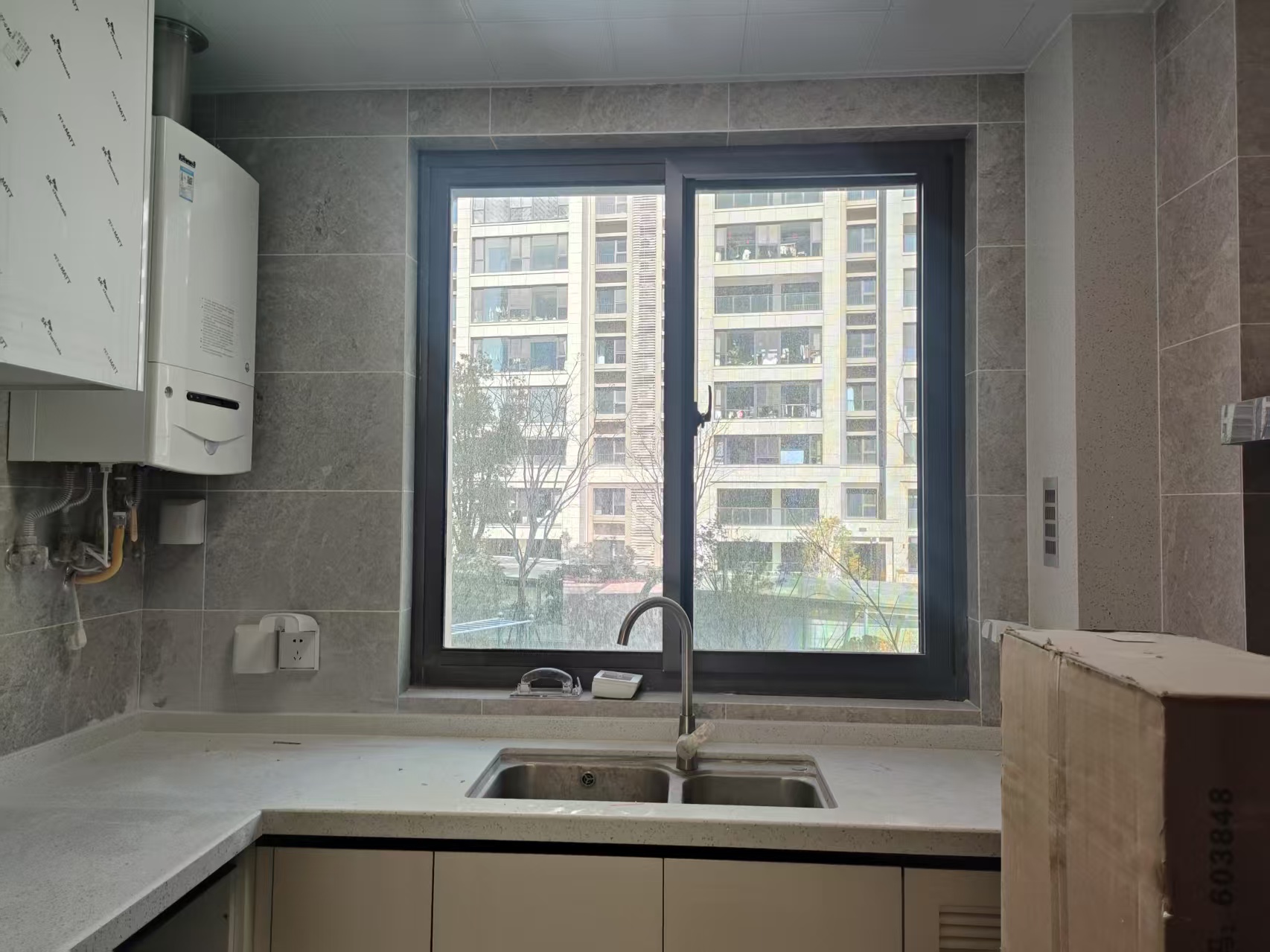 远创东樾 4室2厅2卫 140.22m²