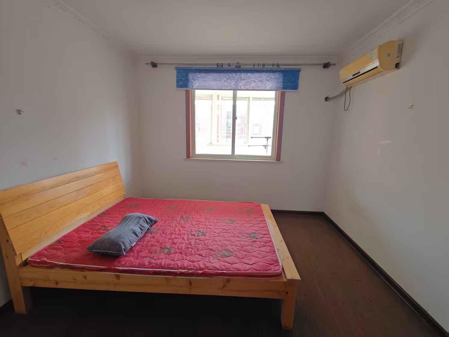 秦灶新村北区 4室2厅1卫 134.00m&sup2;