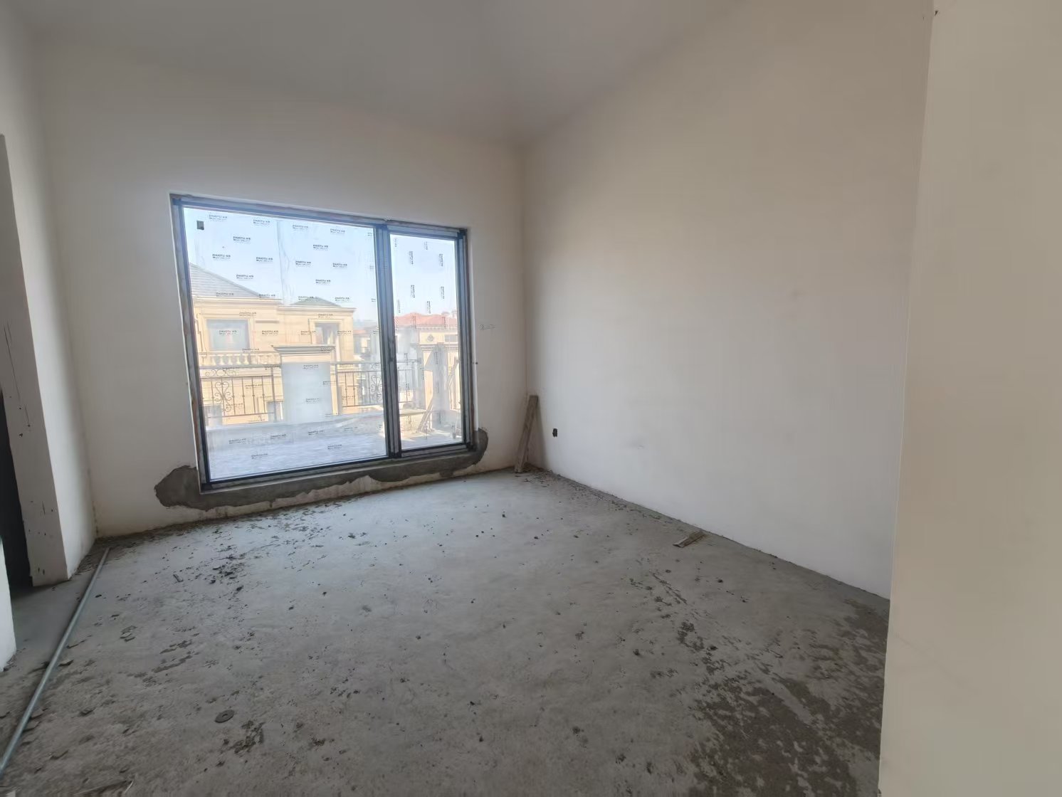 顺发御园 8室2厅6卫 567.21m²
