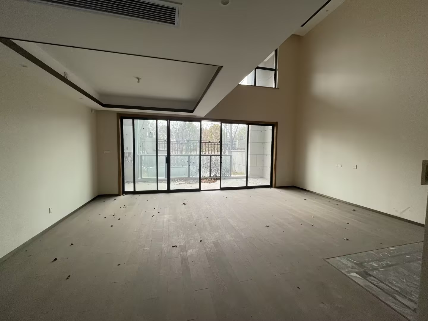 远创樽樾 4室2厅5卫 213.89m²