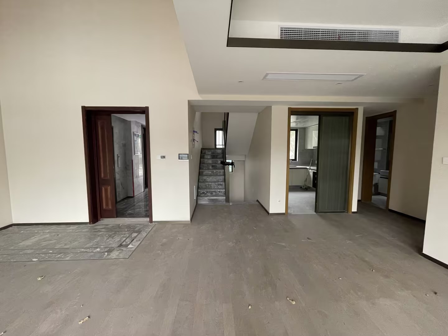 远创樽樾 4室2厅5卫 213.89m&sup2;