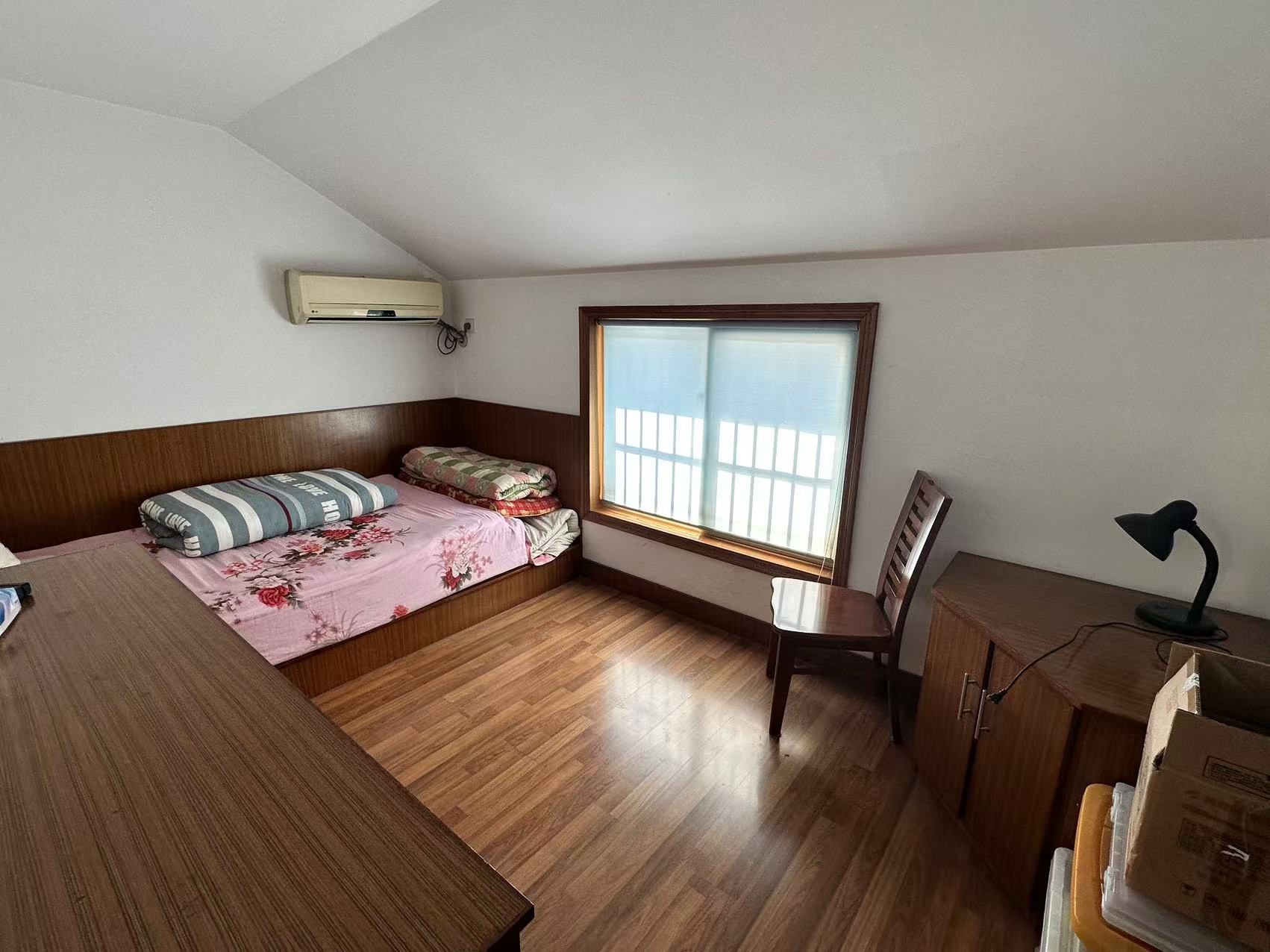 文峰花苑 2室2厅1卫 98.88m&sup2;