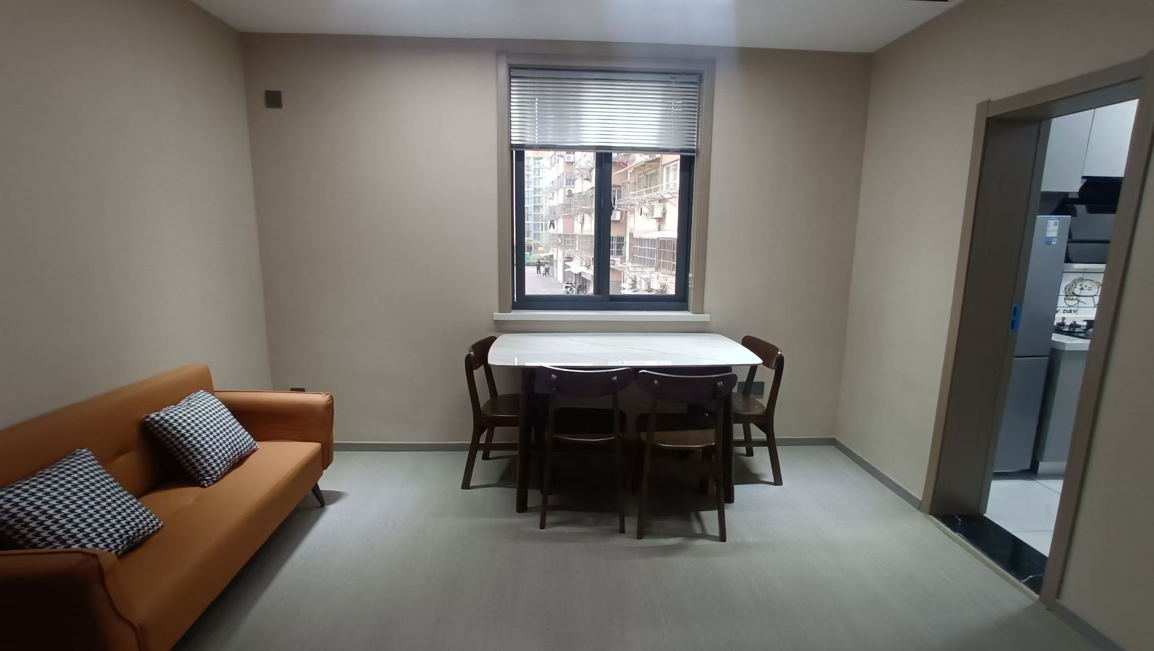城港新村东区 2室1厅1卫 64.94m²