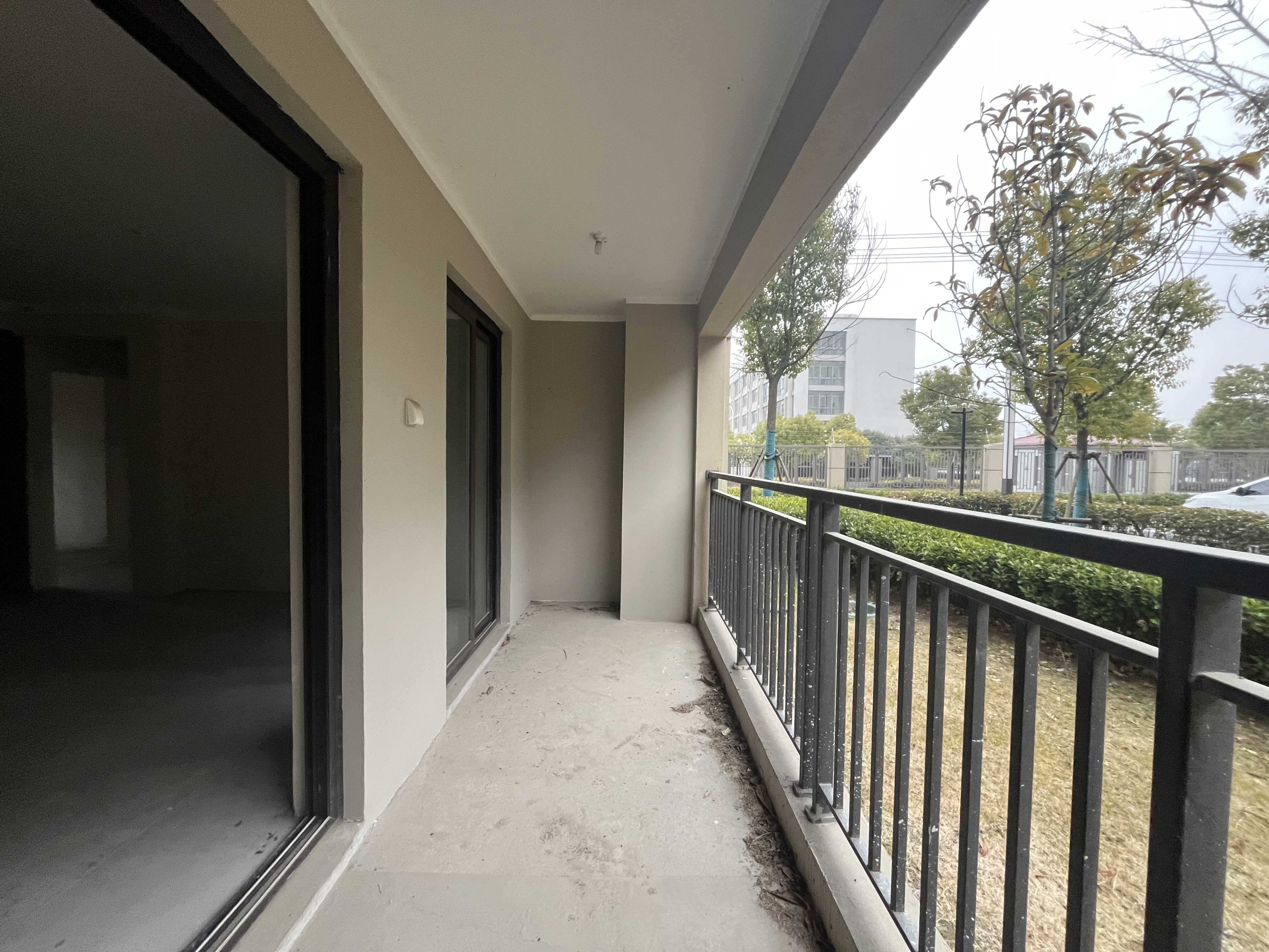 绿地江海图 3室2厅2卫 127m²