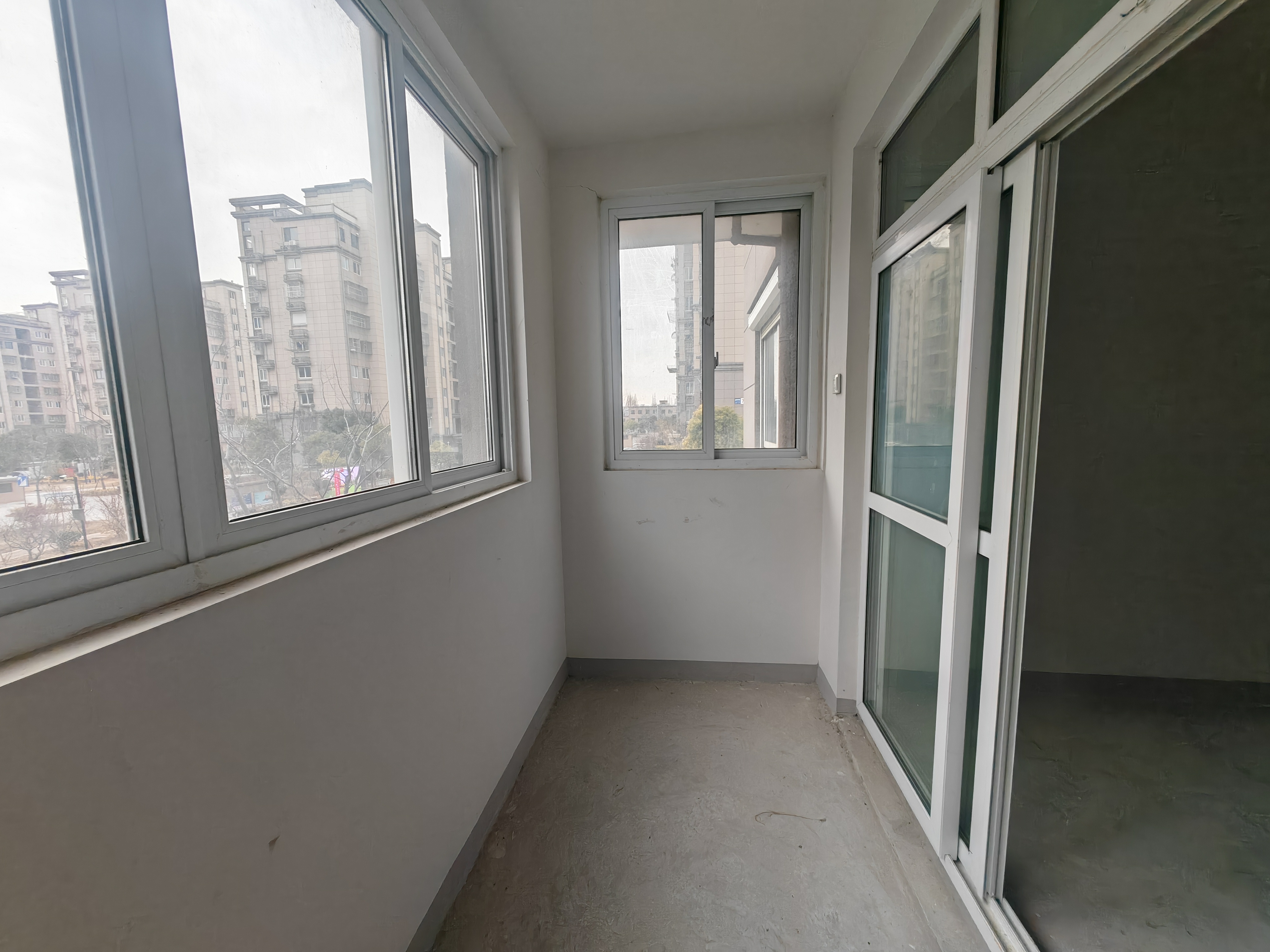 金韵华庭 3室2厅2卫 131m&sup2;
