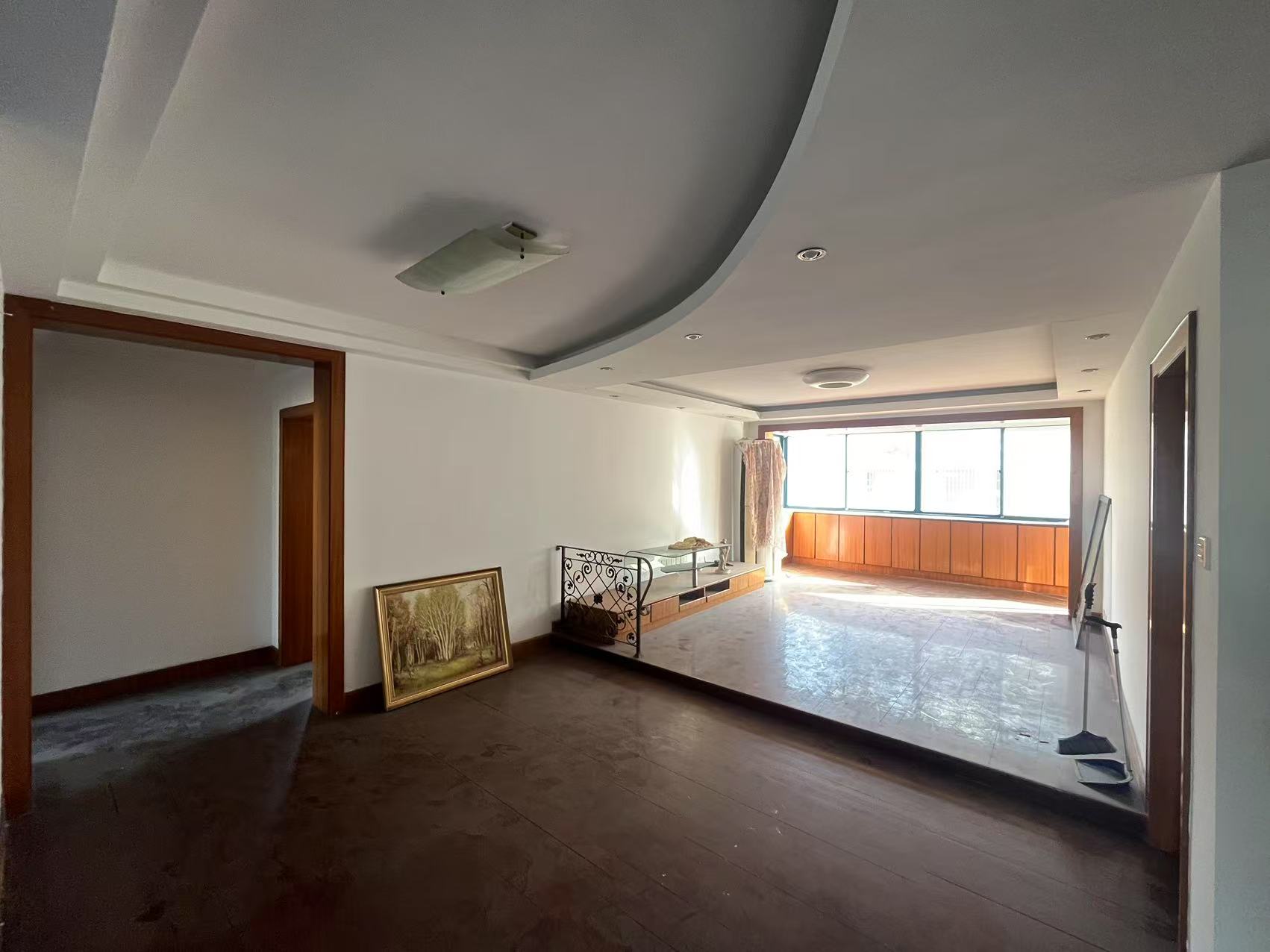 新建路新村(新建花苑) 3室2厅2卫 133.07m²