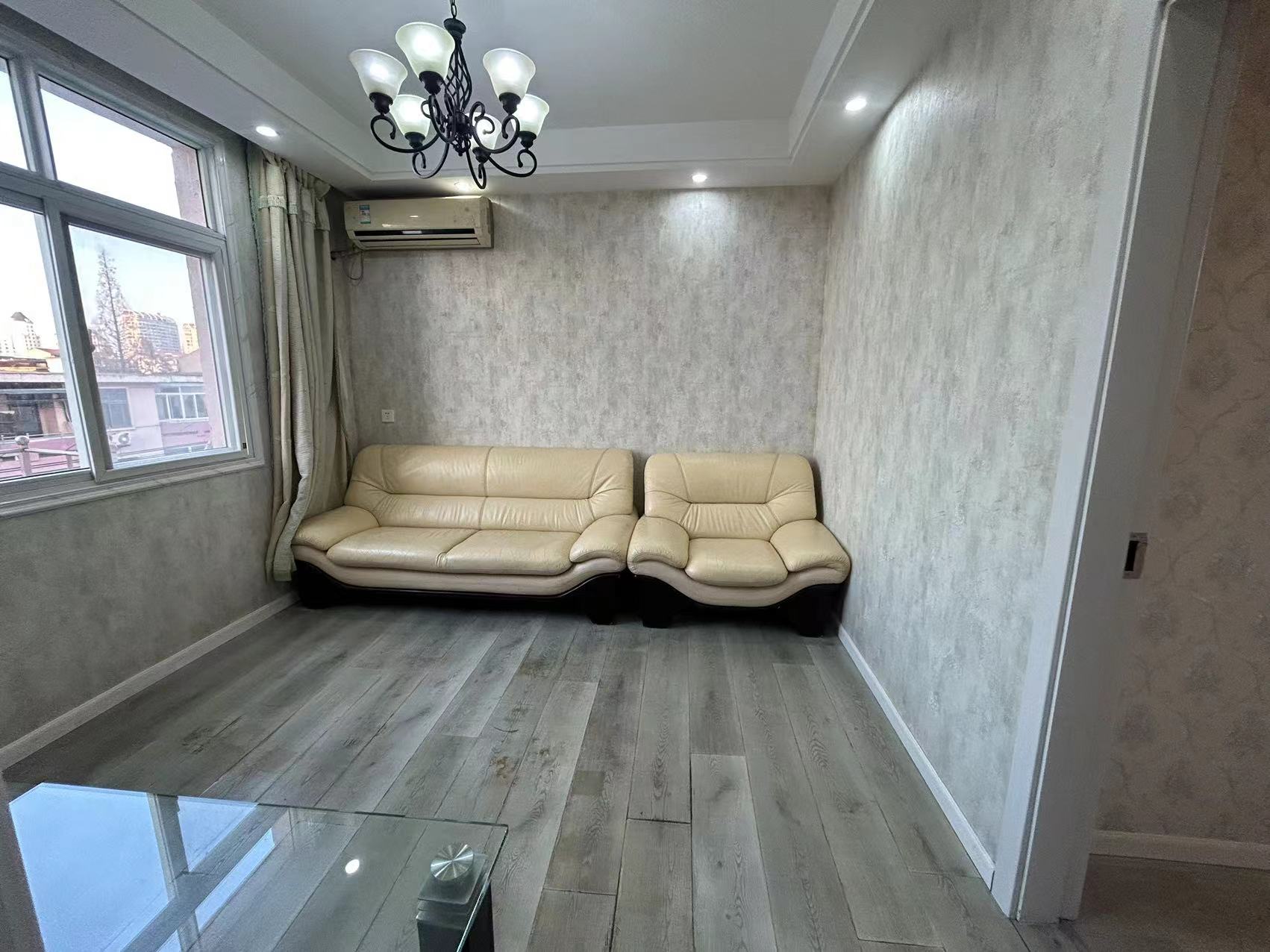 青年路新村 1室1厅1卫 56.00m&sup2;