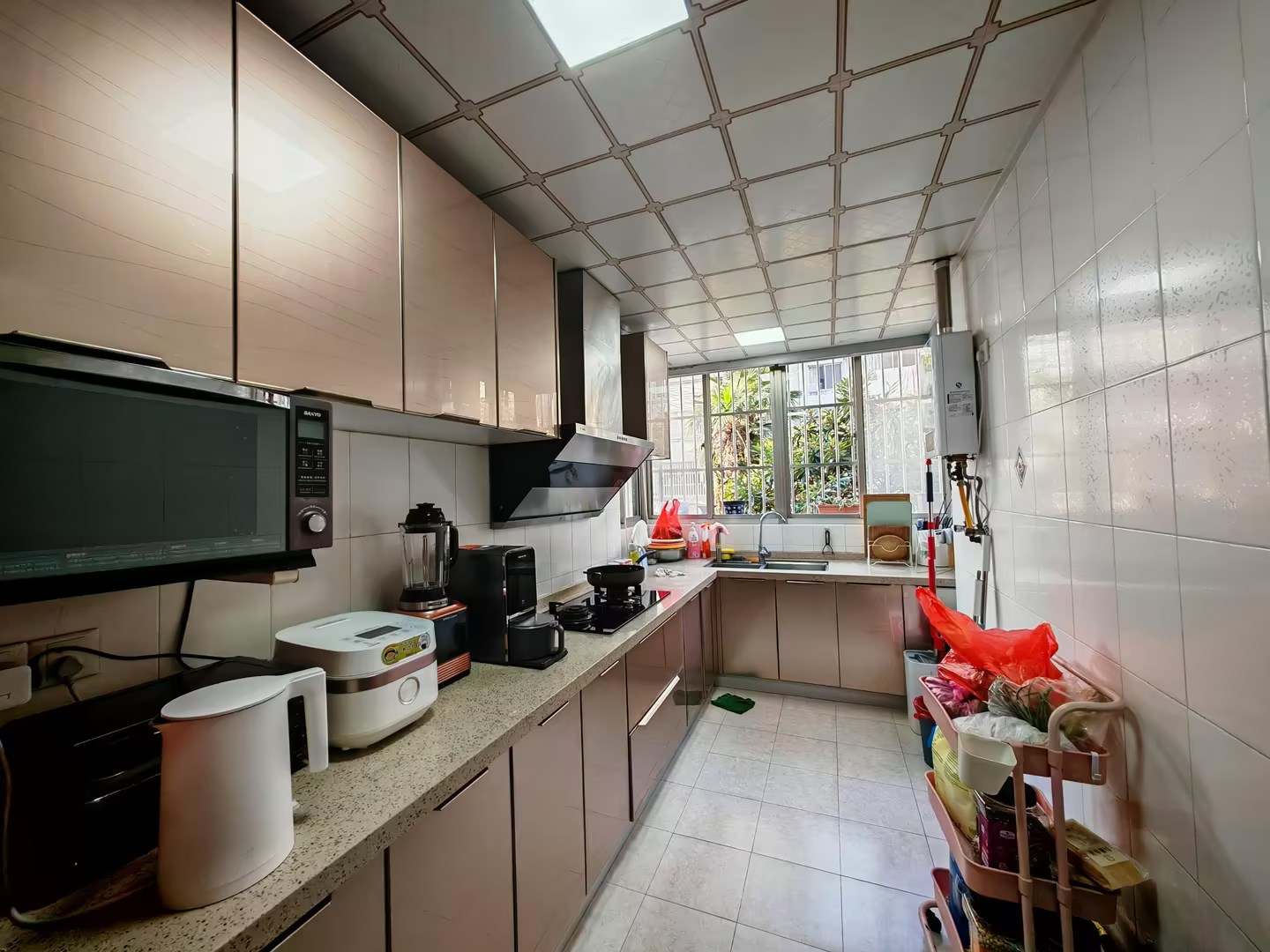 莲花苑 3室2厅1卫 101.42m&sup2;