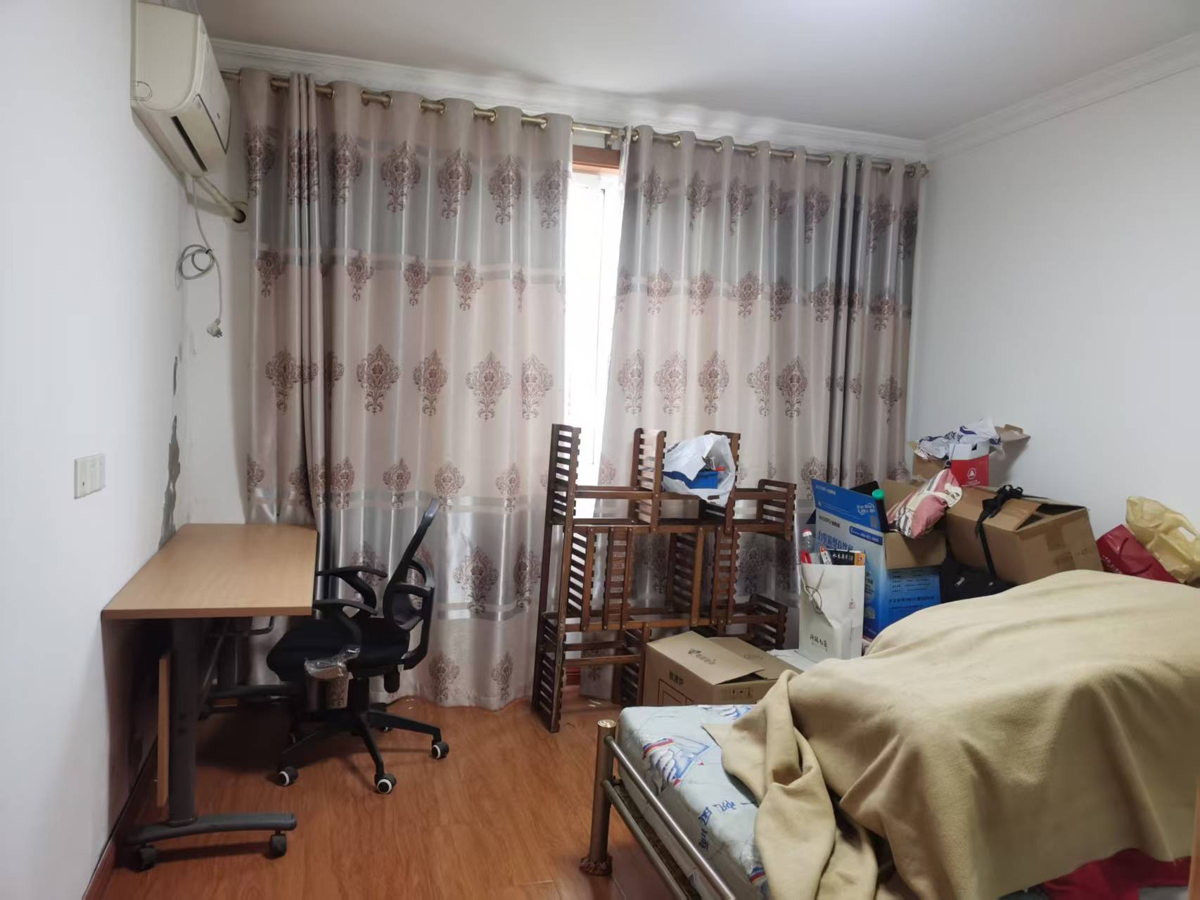 五山家园 3室2厅1卫 136.00m&sup2;