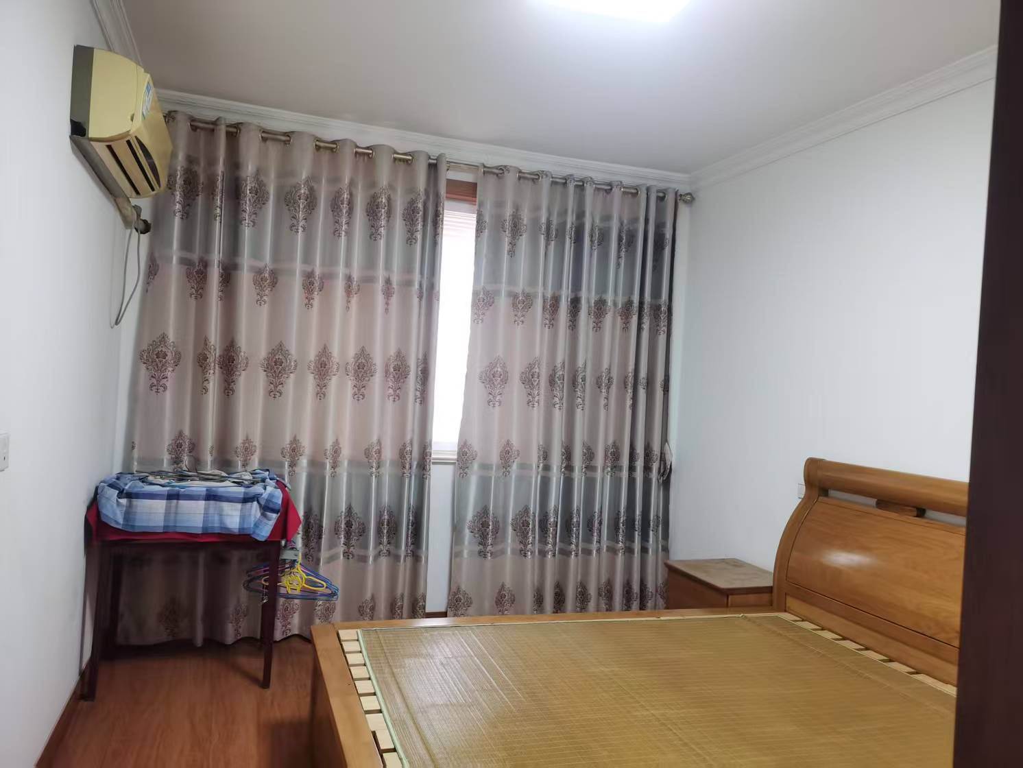 五山家园 3室2厅1卫 136.00m&sup2;