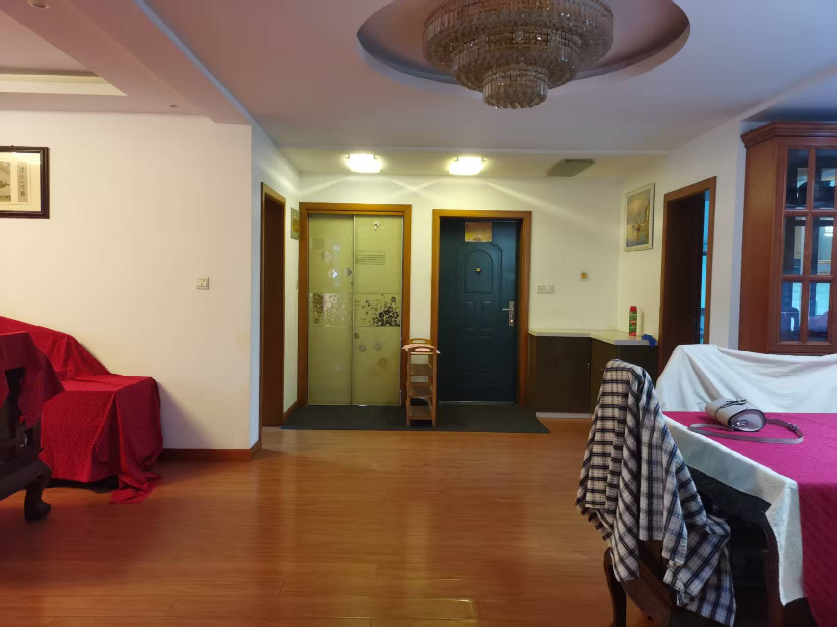 五山家园 3室2厅1卫 136.00m&sup2;