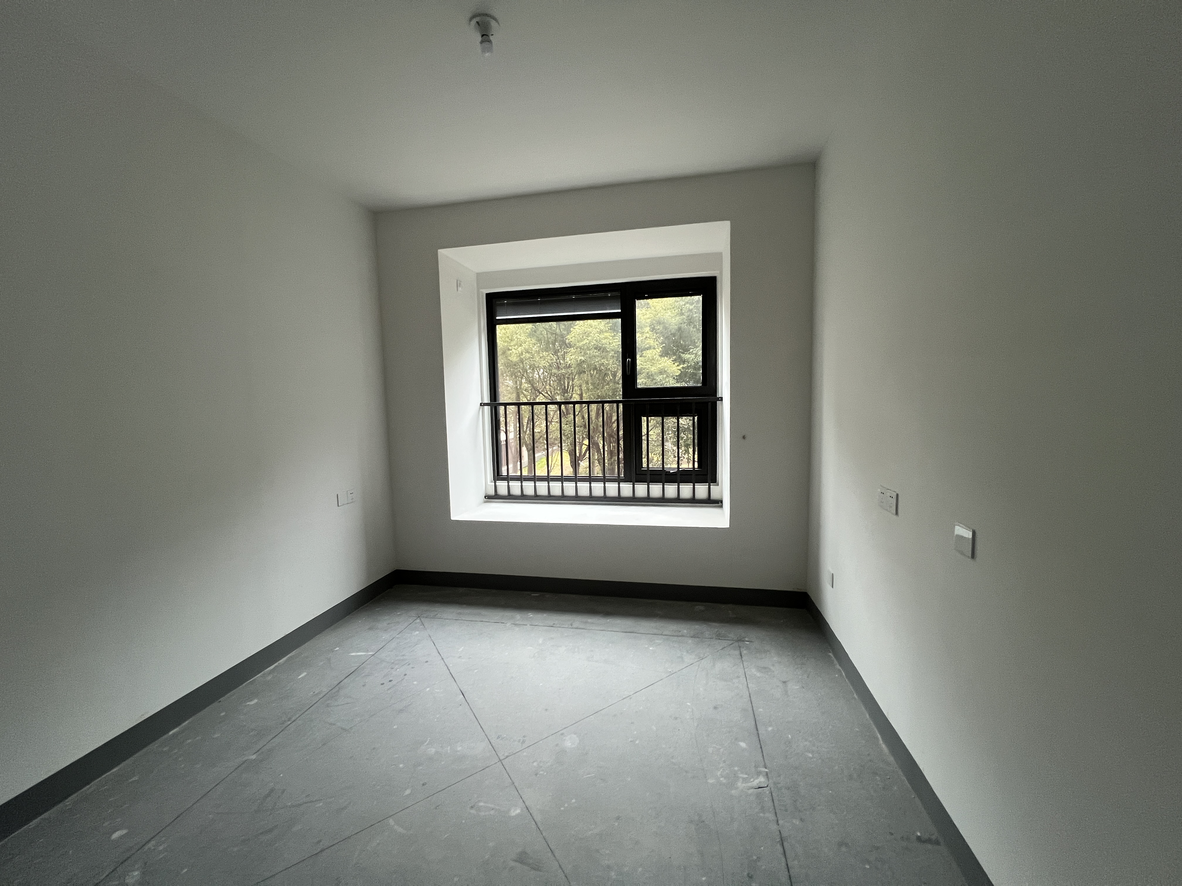 建发御珑湾 4室2厅2卫 185.00m²
