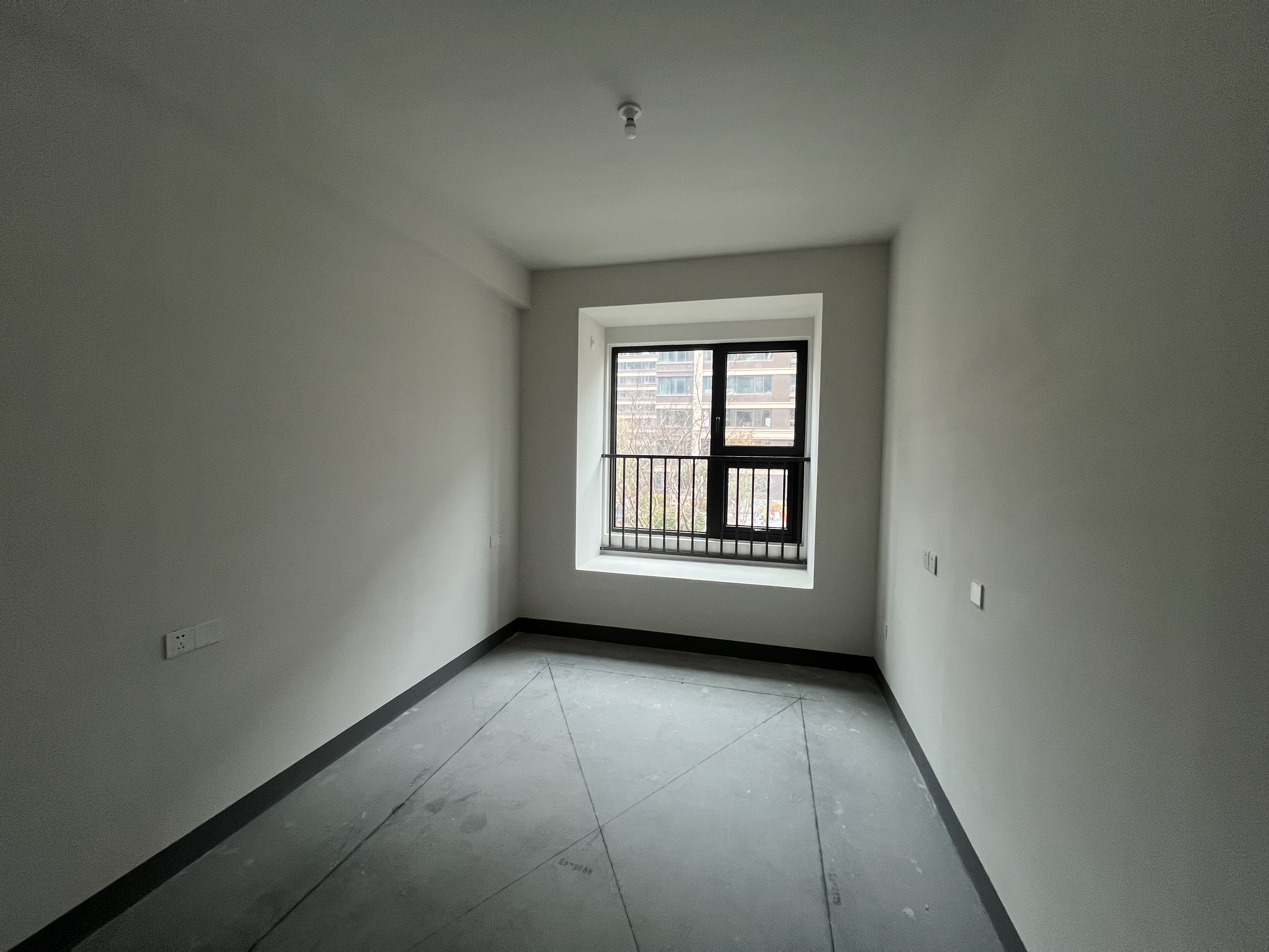建发御珑湾 4室2厅2卫 185.00m²
