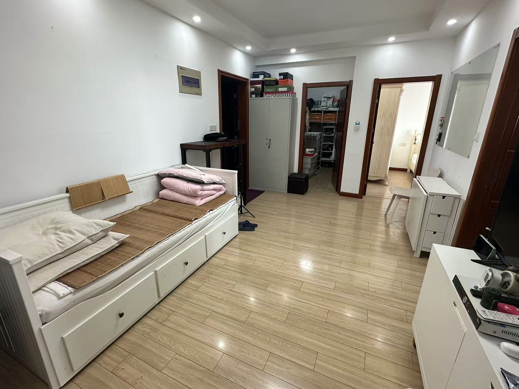 锦峰大厦 2室1厅1卫 86m&sup2;