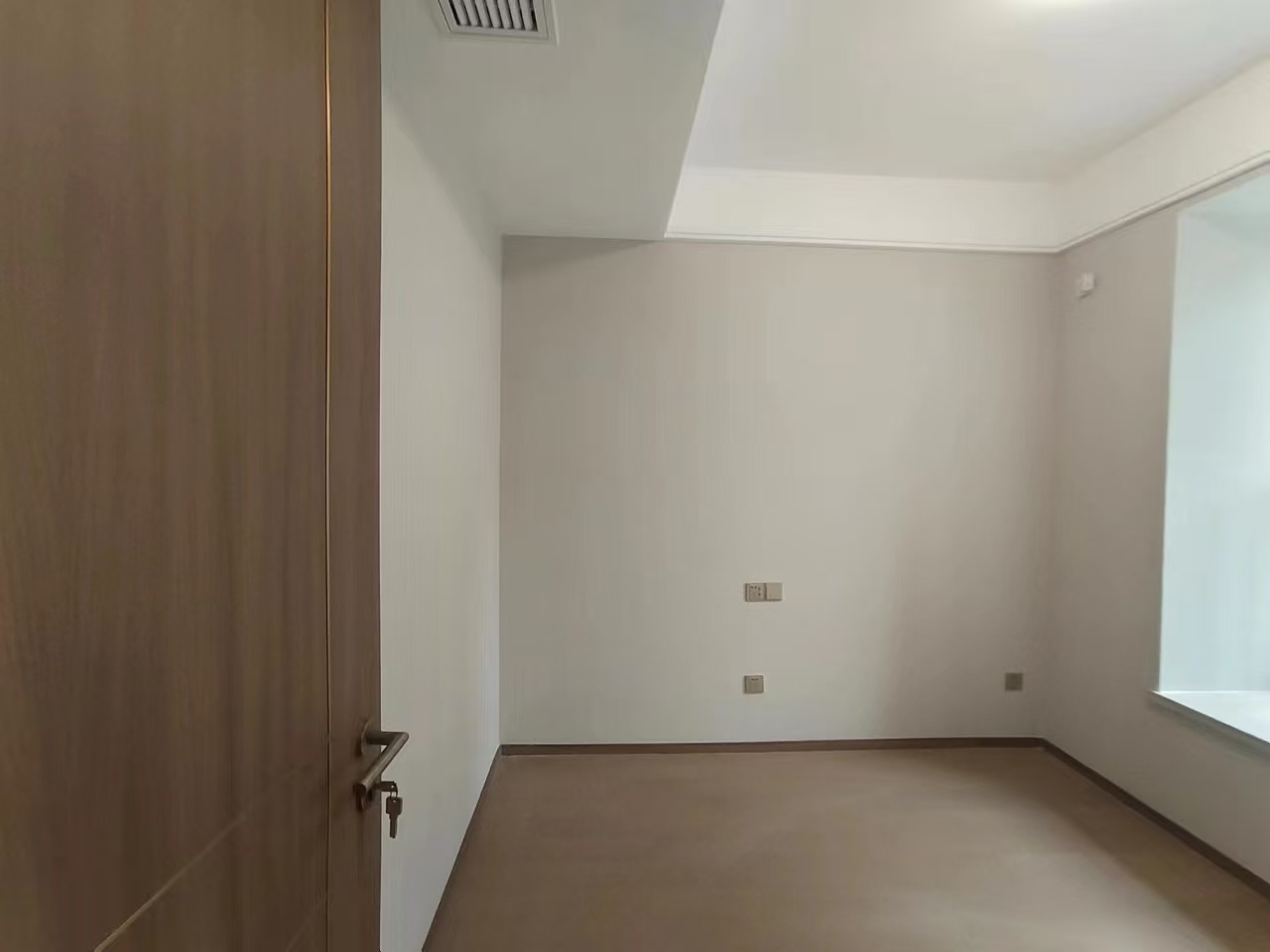 长泰滨河国际 3室2厅2卫 129m&sup2;