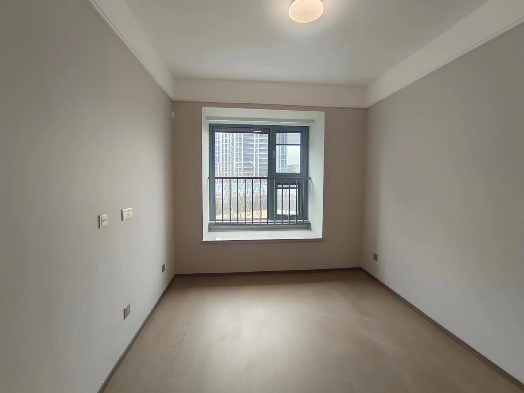 长泰滨河国际 3室2厅2卫 129m&sup2;