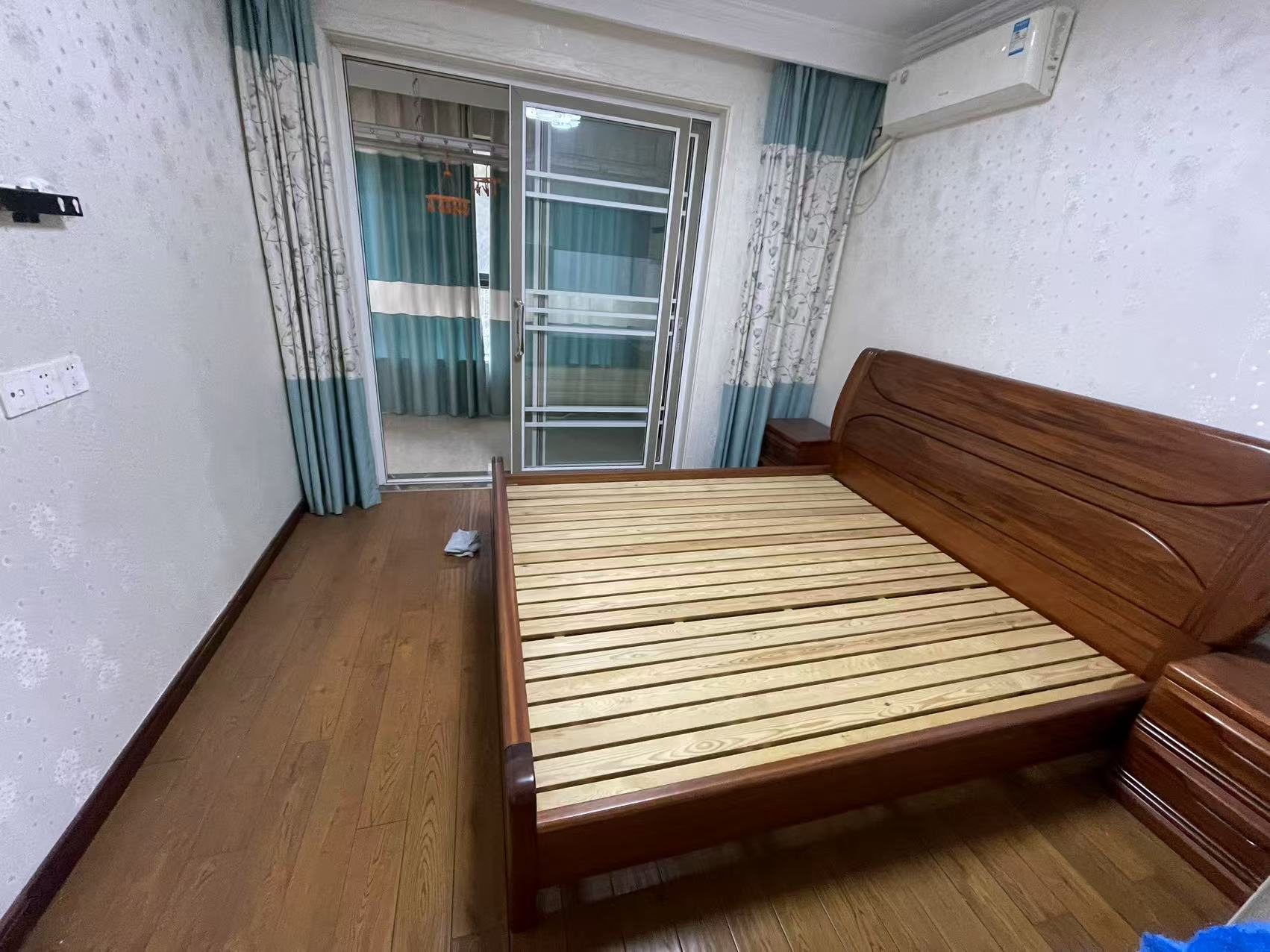 万濠星城 3室2厅1卫 120m&sup2;