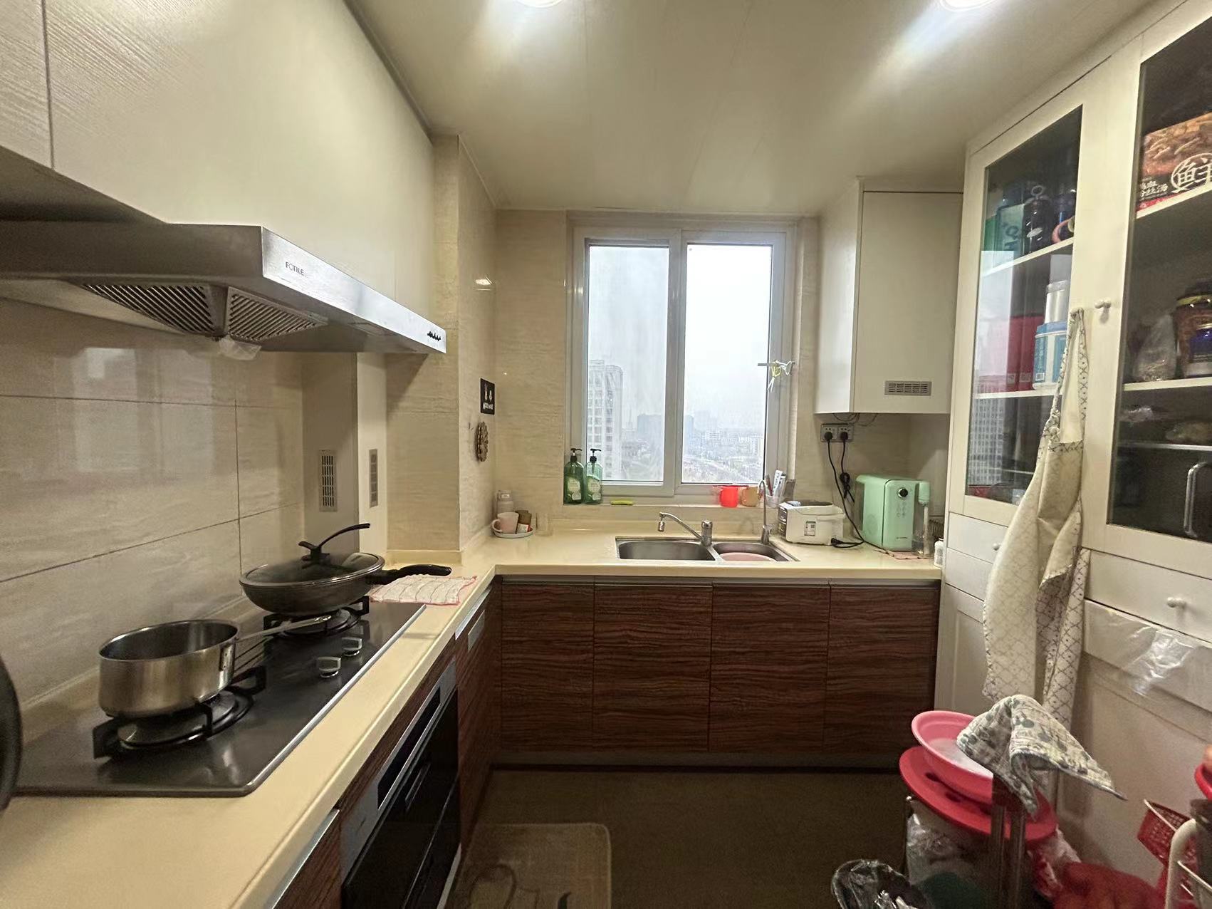 万科濠河传奇 3室2厅2卫 114.7m&sup2;