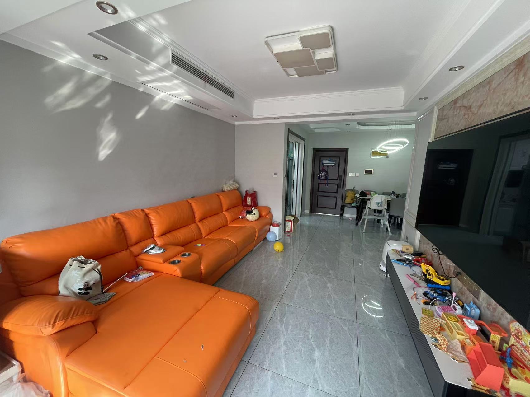 华强城三期 2室2厅1卫 84.58m²