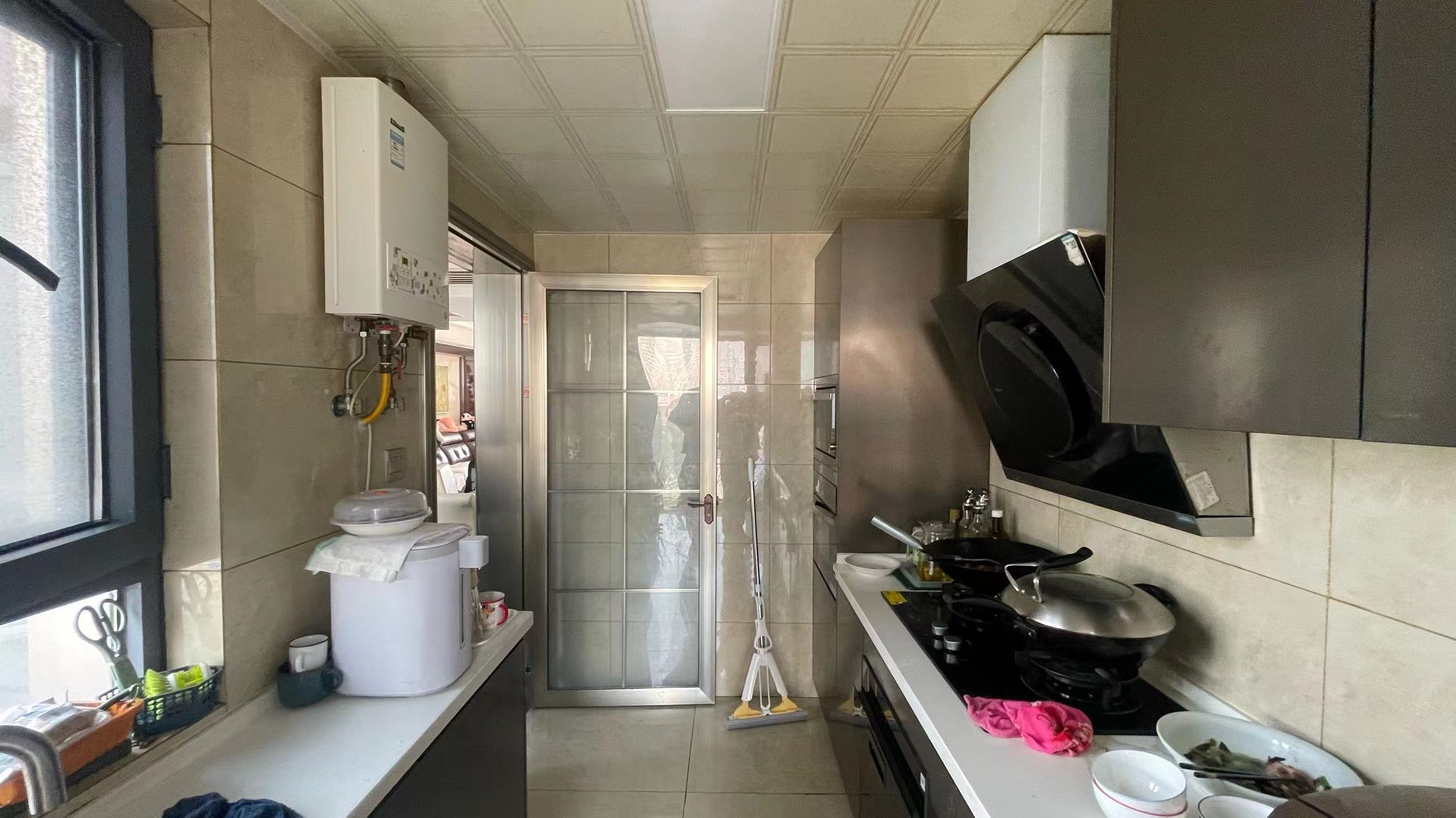 万达华府 4室2厅2卫 141.56m&sup2;