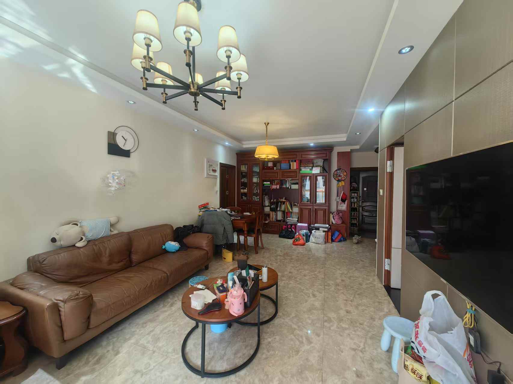 恒盛豪庭 2室2厅1卫 95m²