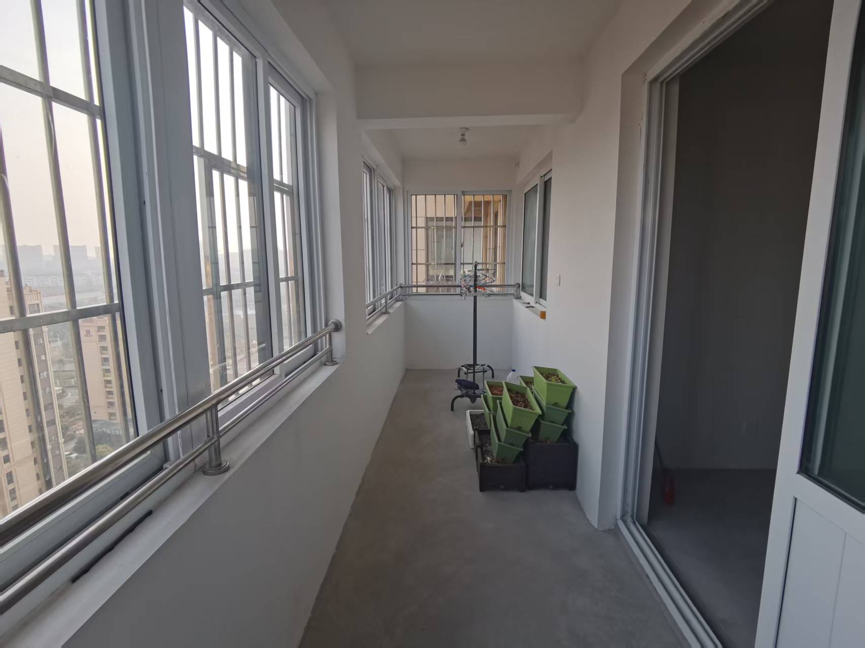 十里花苑 3室2厅2卫 150m&sup2;