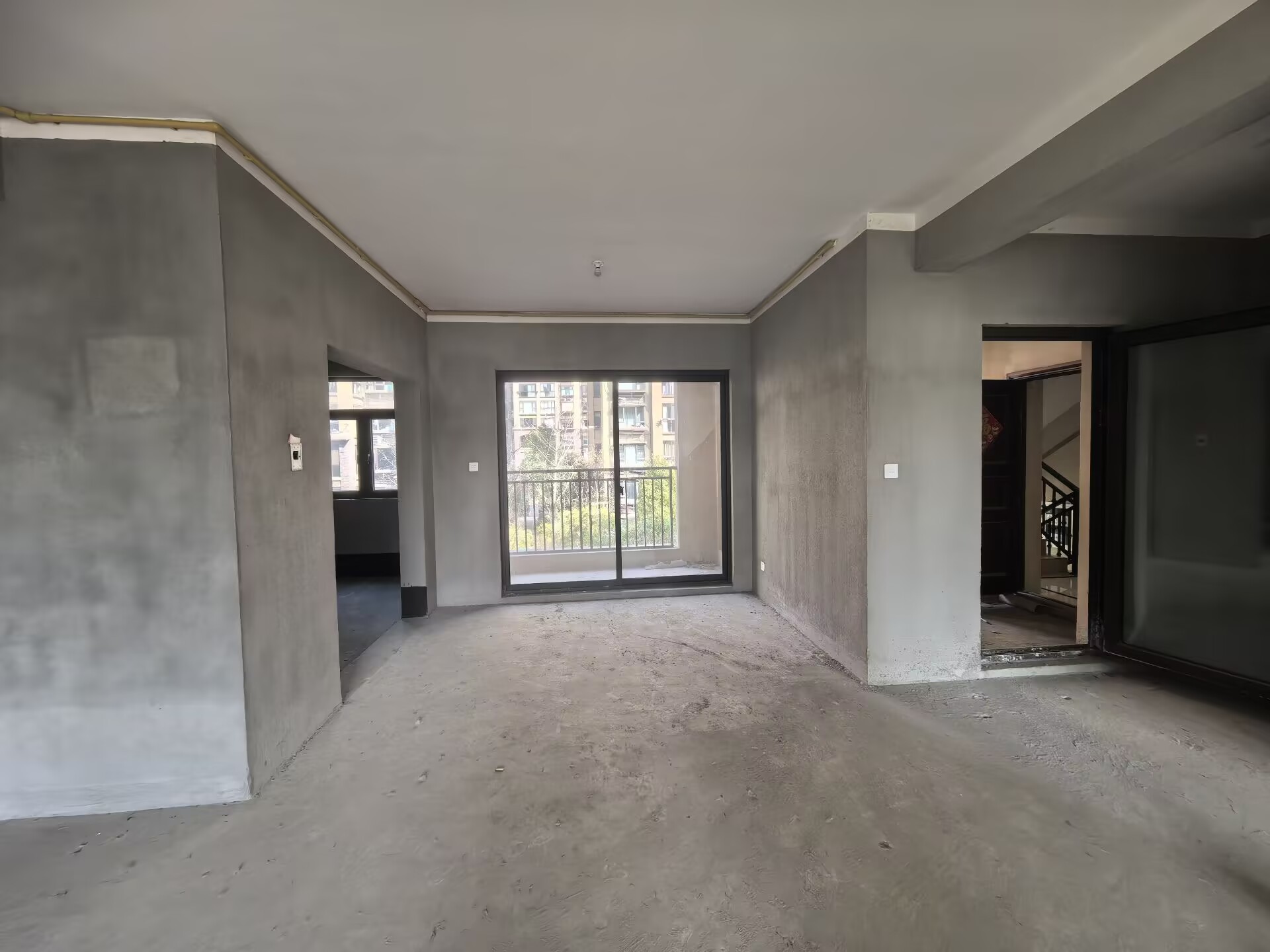 华强城四期 4室2厅2卫 158.00m&sup2;