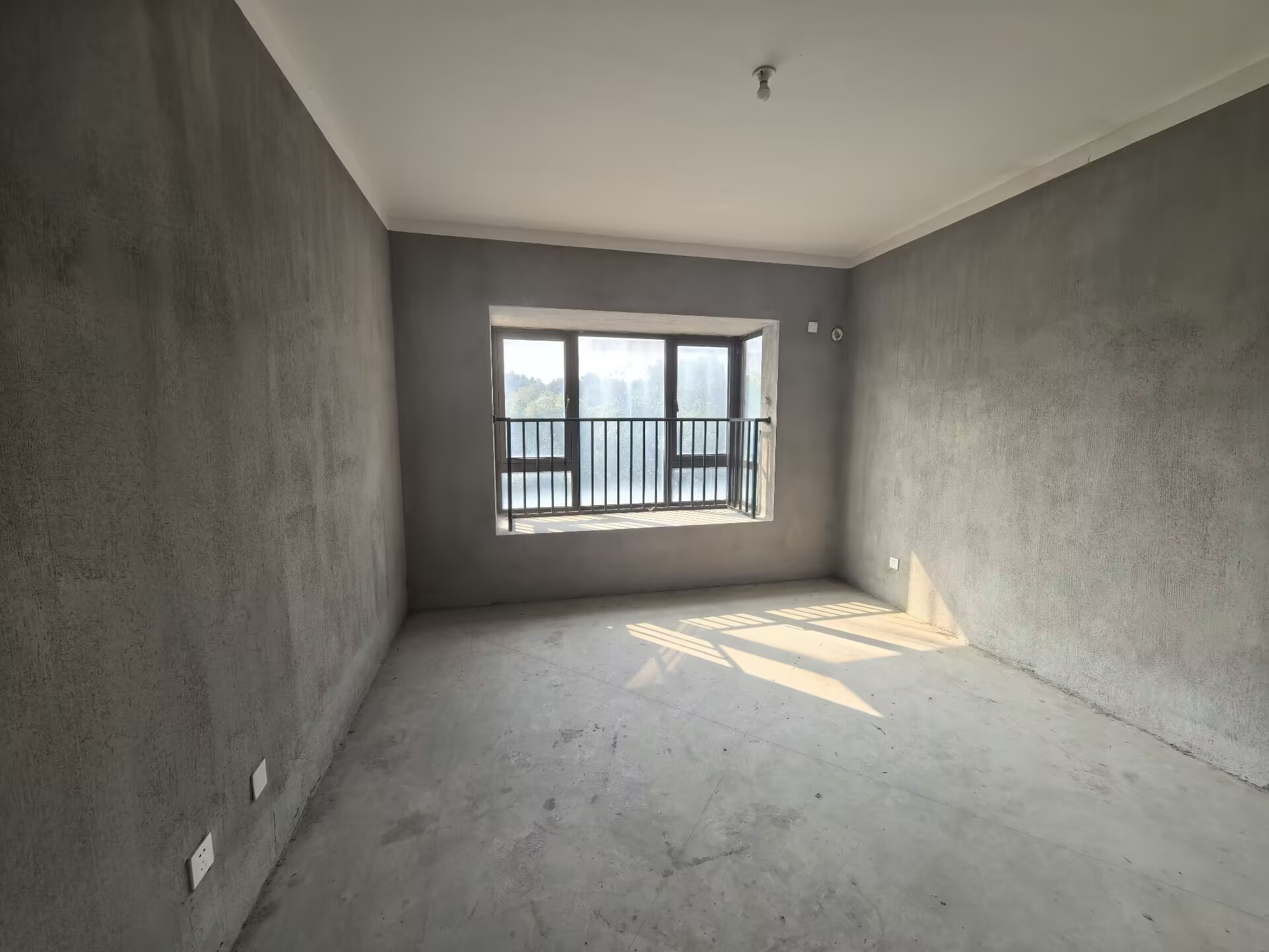 华强城四期 4室2厅2卫 158.00m&sup2;