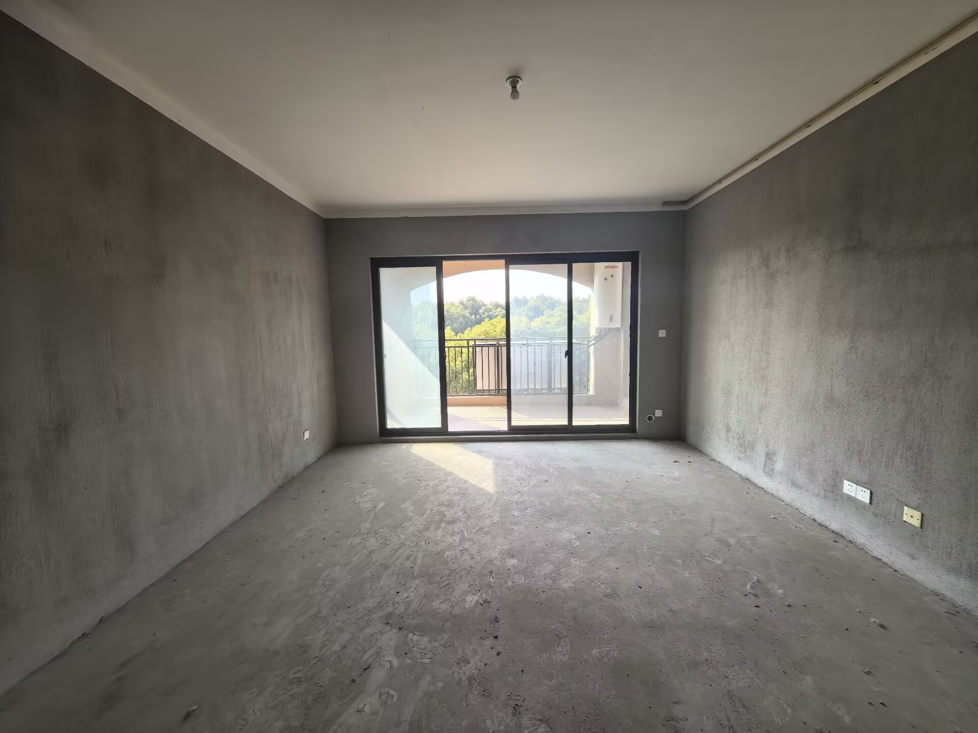 华强城四期 4室2厅2卫 158.00m&sup2;