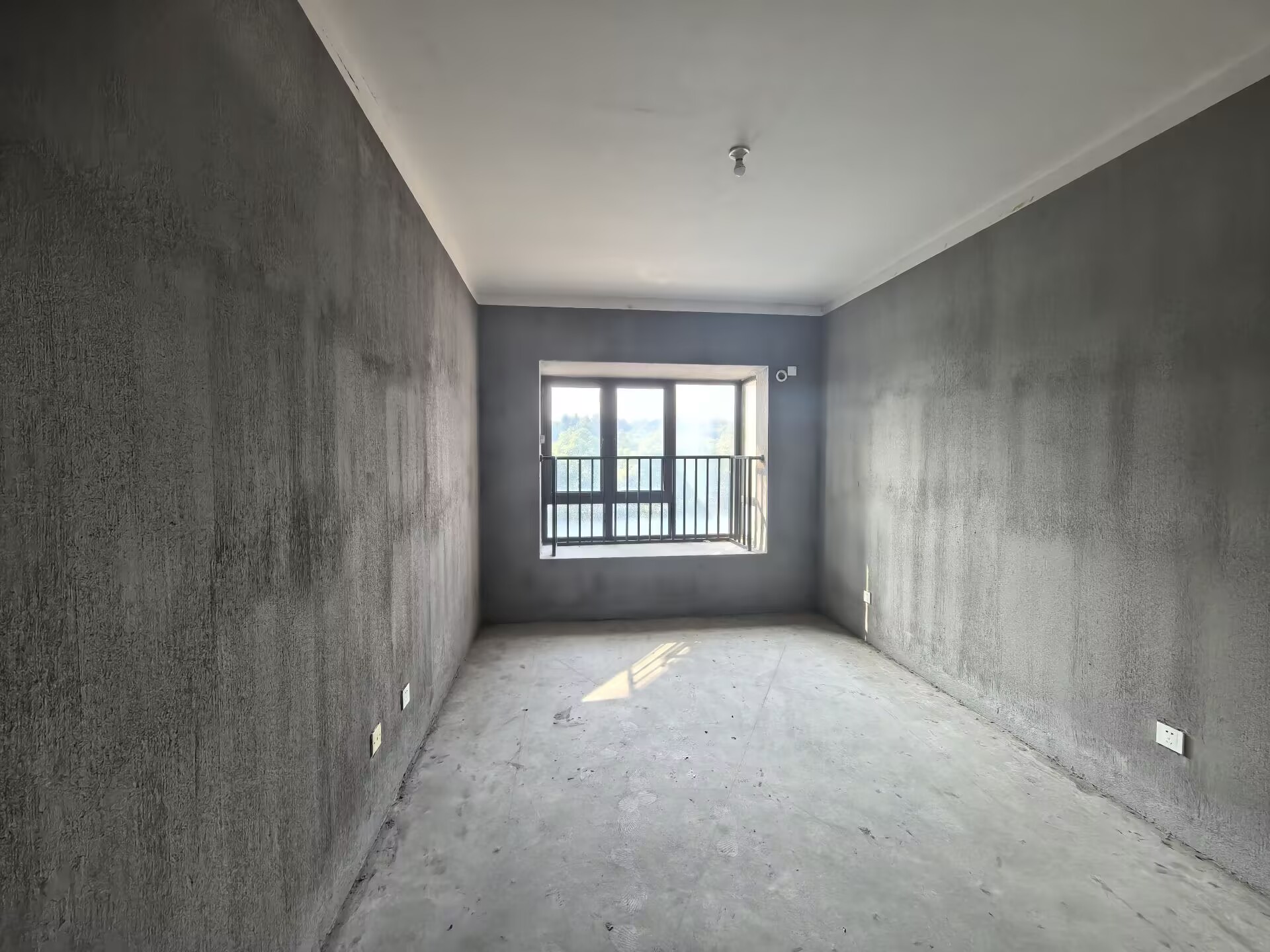 华强城四期 4室2厅2卫 158.00m&sup2;