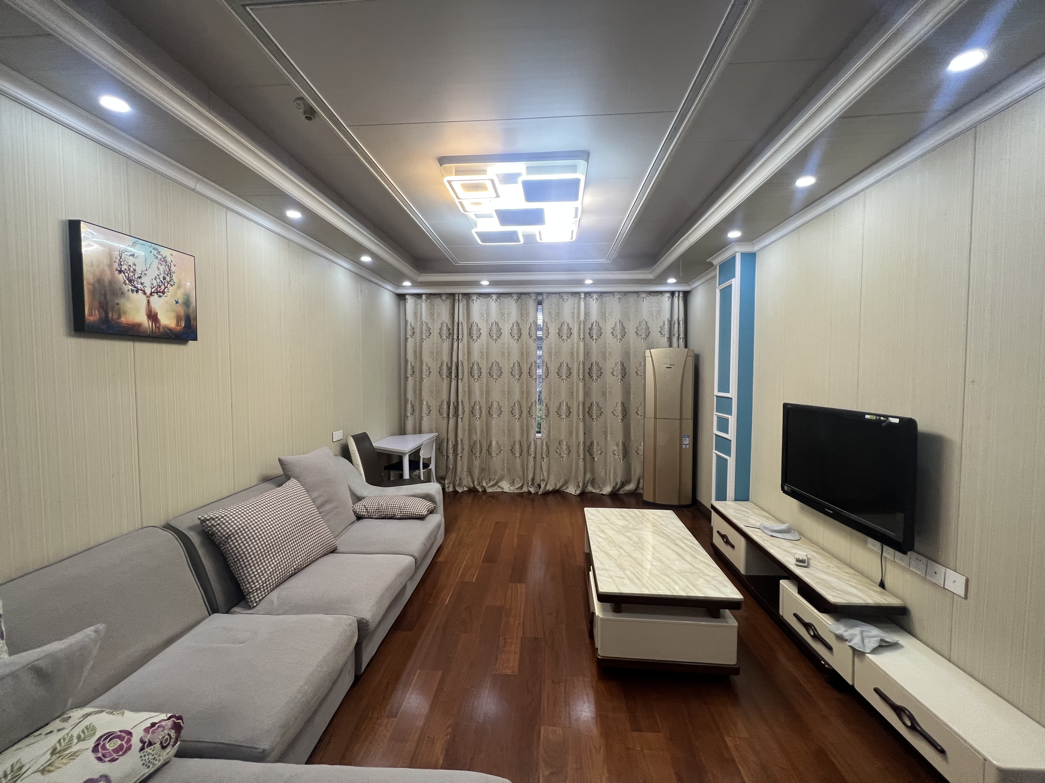 万科公园里一期 3室2厅2卫 125m²