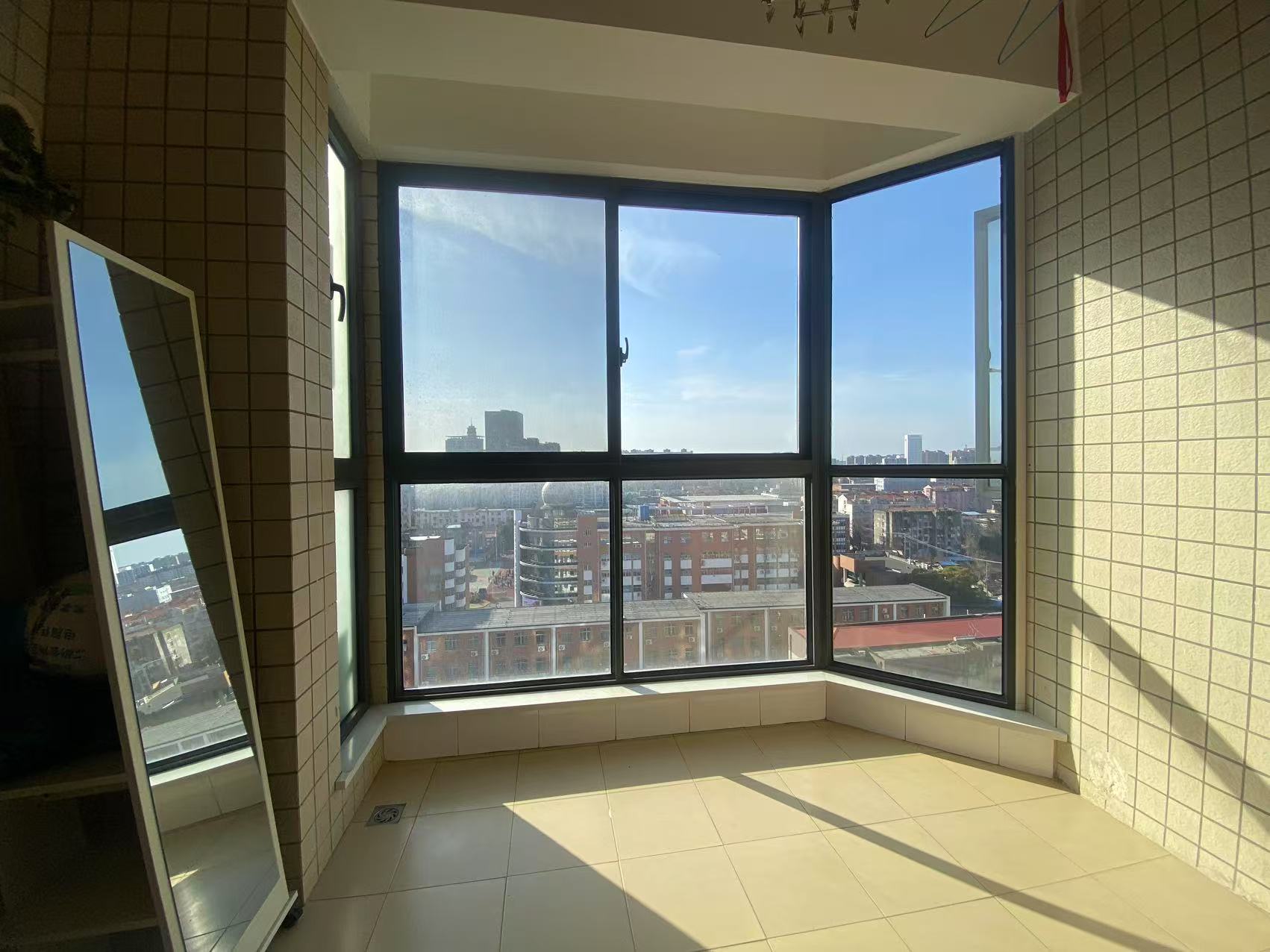 濠河名邸 3室2厅2卫 159.98m&sup2;