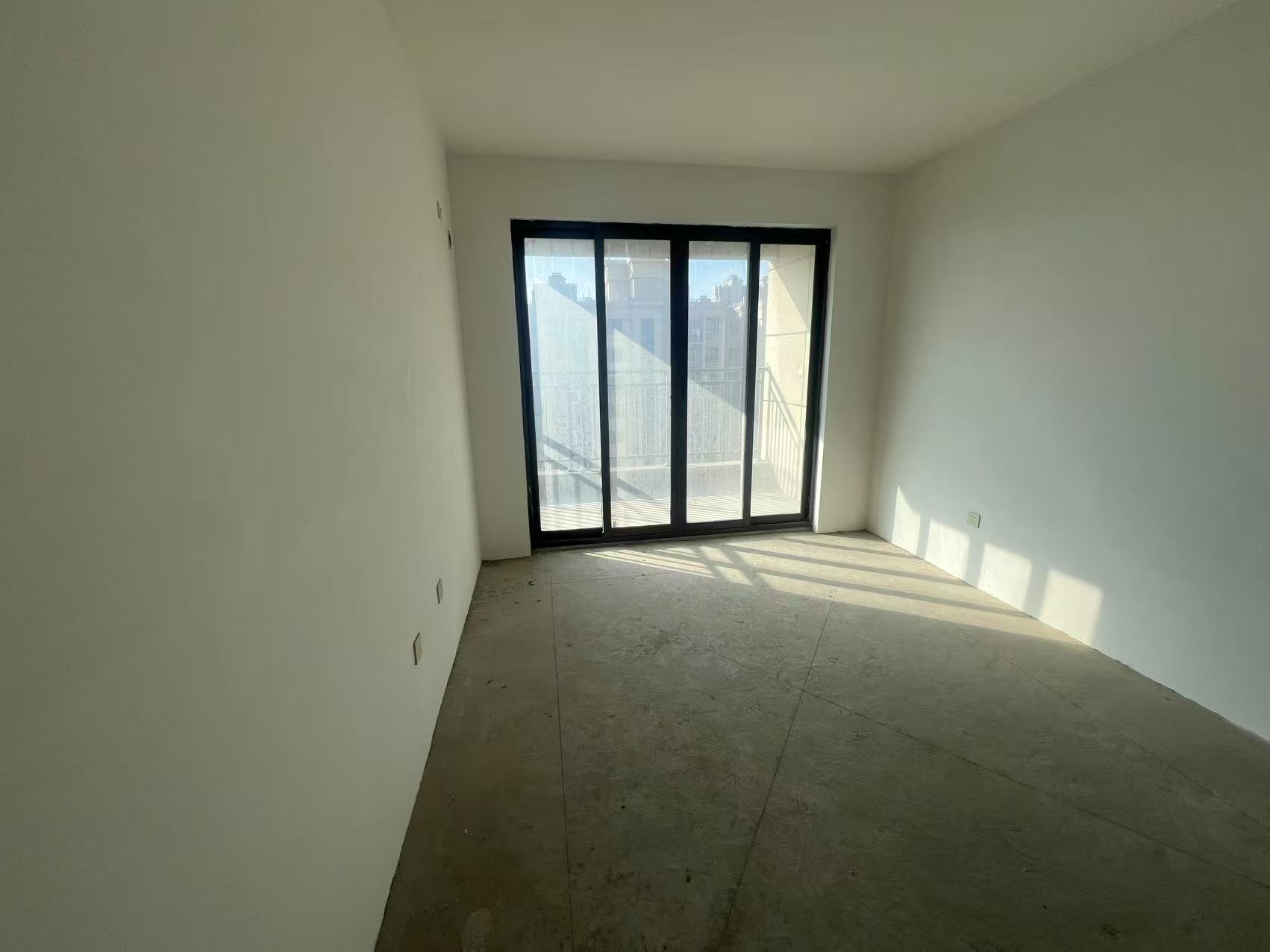 皇家花园北区 3室2厅1卫 119.16m&sup2;
