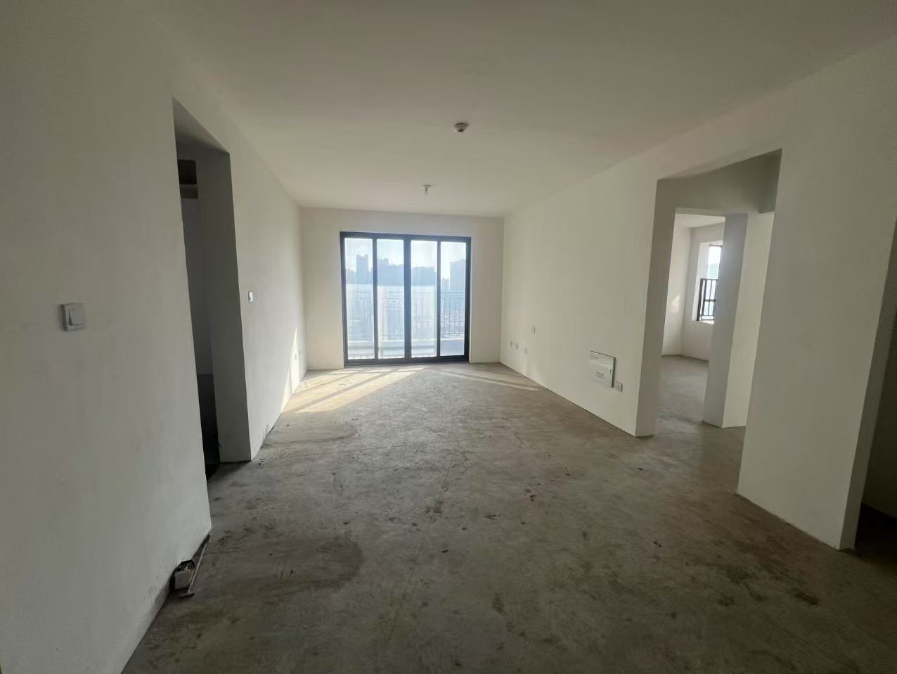 皇家花园北区 3室2厅1卫 119.16m²