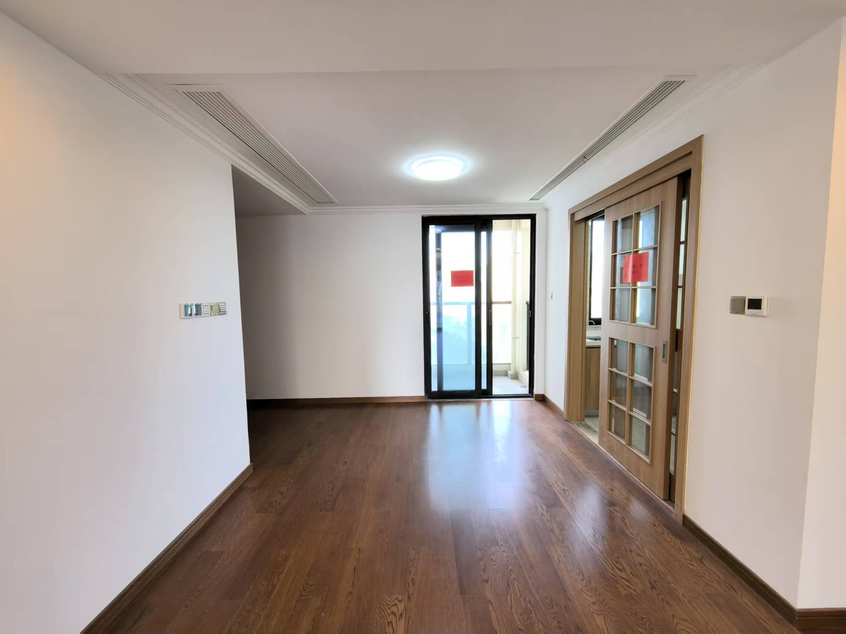 雍华府 3室2厅2卫 114m²
