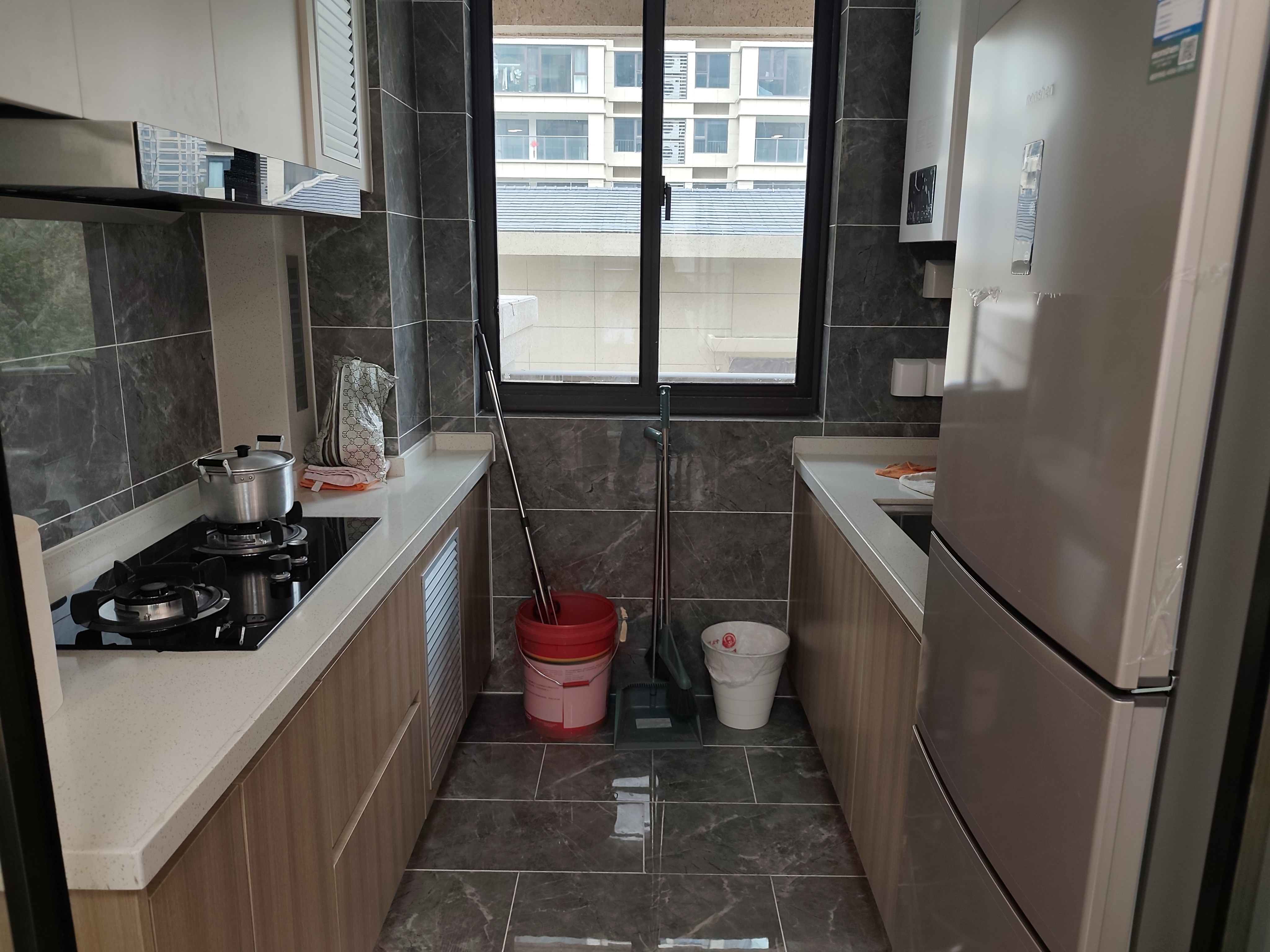 远创宸樾 3室2厅1卫 98m&sup2;