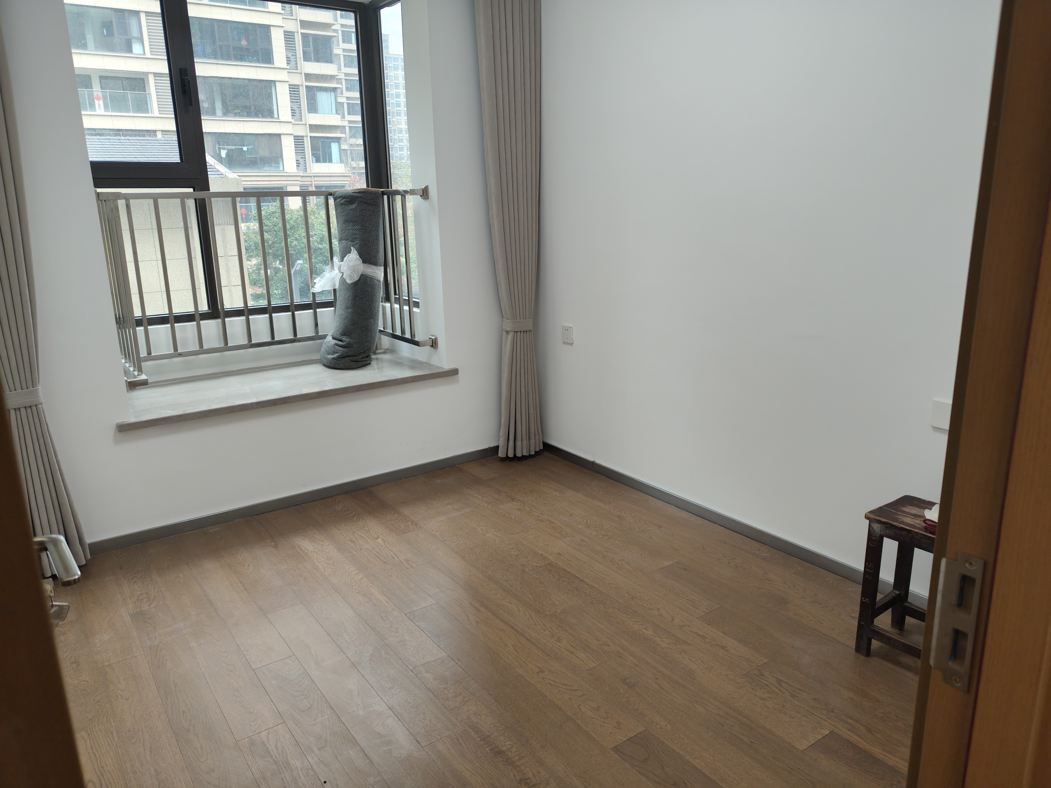 远创宸樾 3室2厅1卫 98m&sup2;