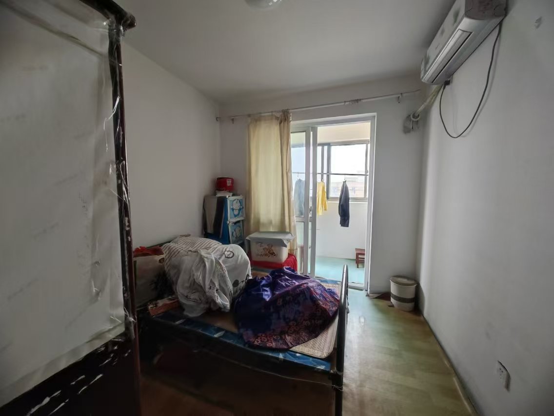 世濠花园 3室2厅1卫 91.81m&sup2;